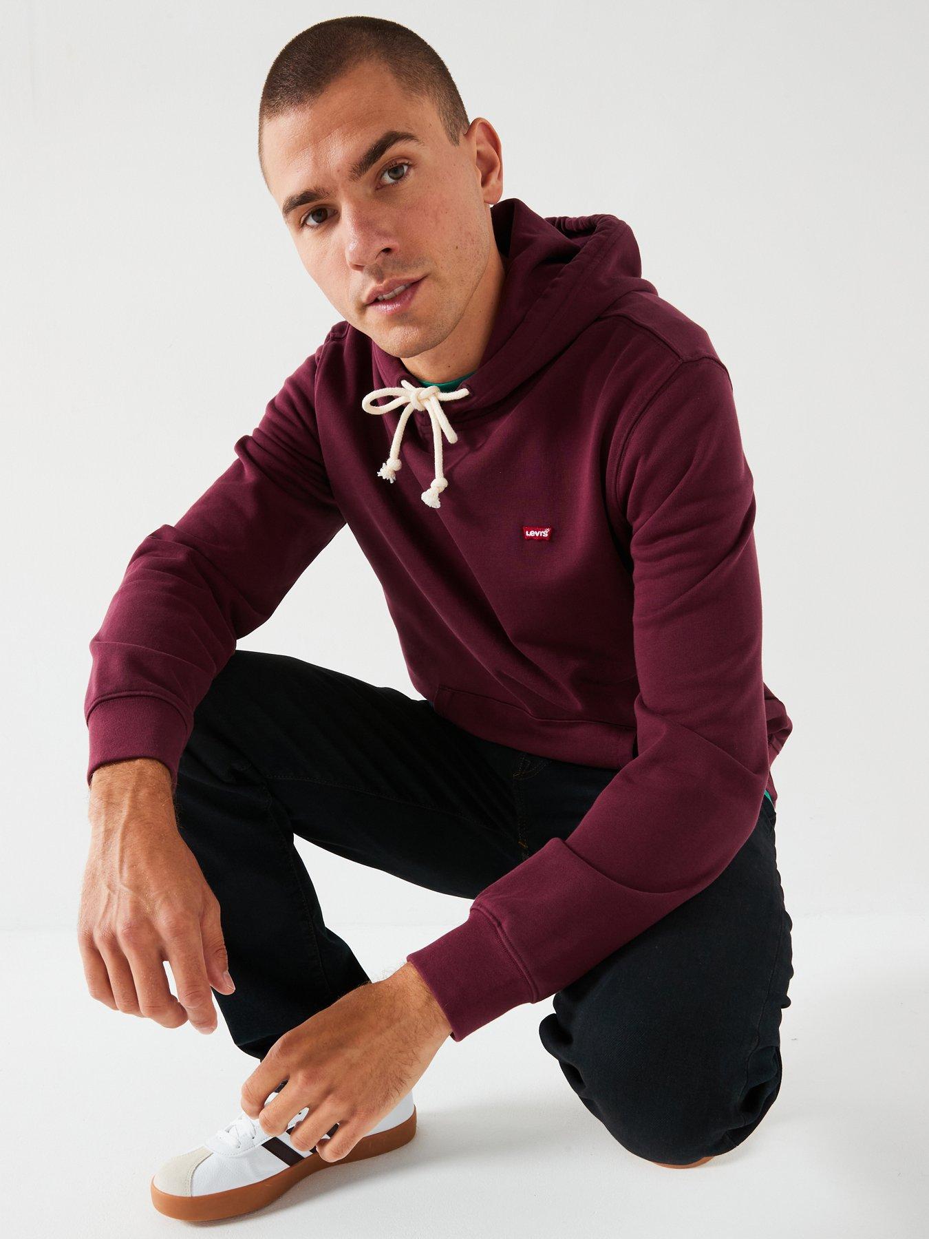 levis-original-housemark-hoodie-burgundyoutfit