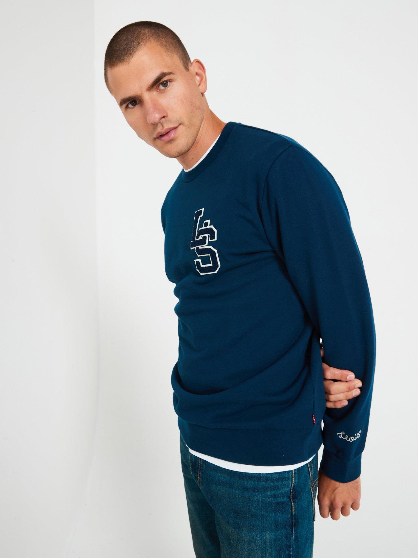 levis-standard-graphic-print-crew-neck-sweat-top-navyoutfit