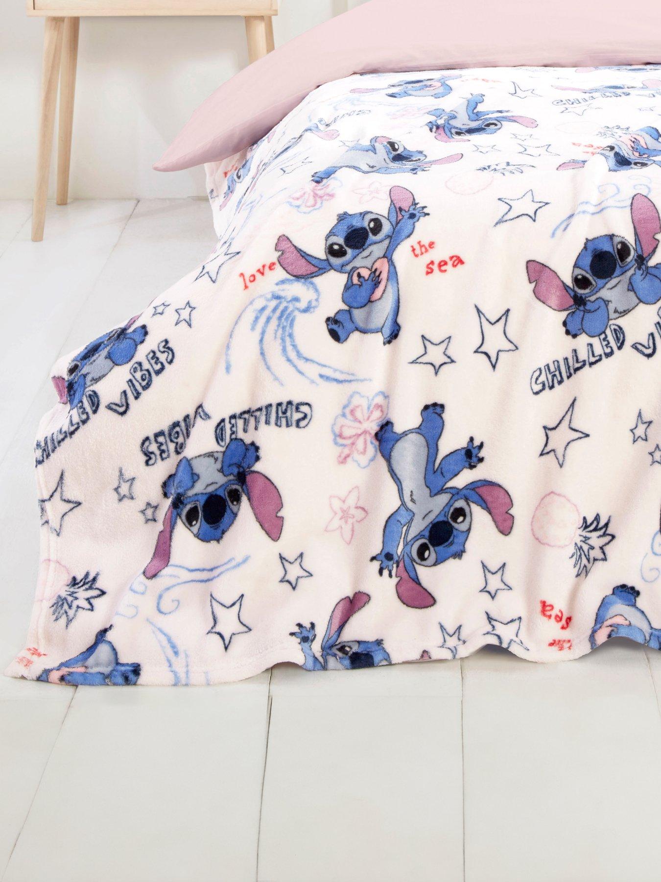 Lilo & Stitch Chilled Vibes Fleece Blanket - Multi