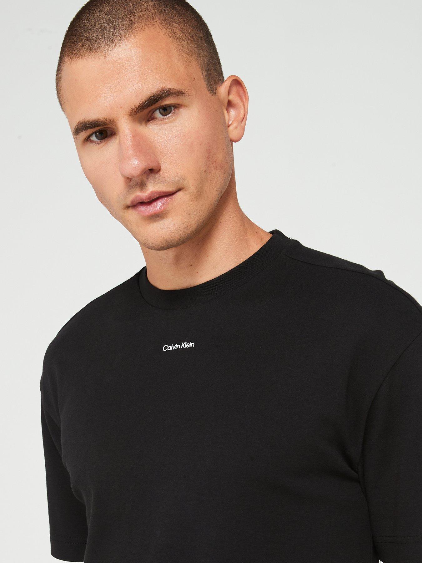 calvin-klein-calvin-klein-nano-centre-logo-interlock-t-shirt-blackoutfit