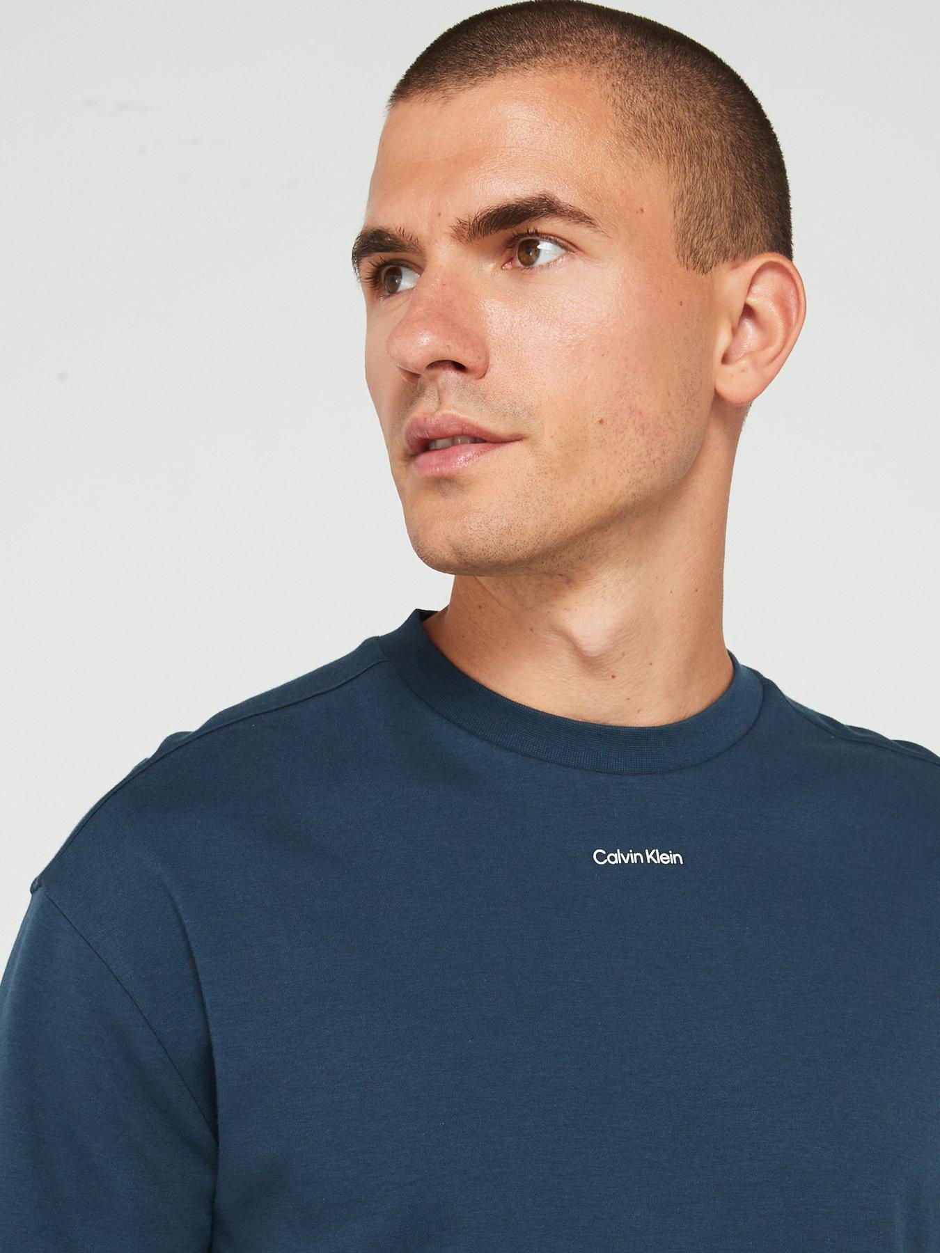 calvin-klein-calvin-klein-nano-centre-logo-interlock-t-shirt-dark-blueoutfit