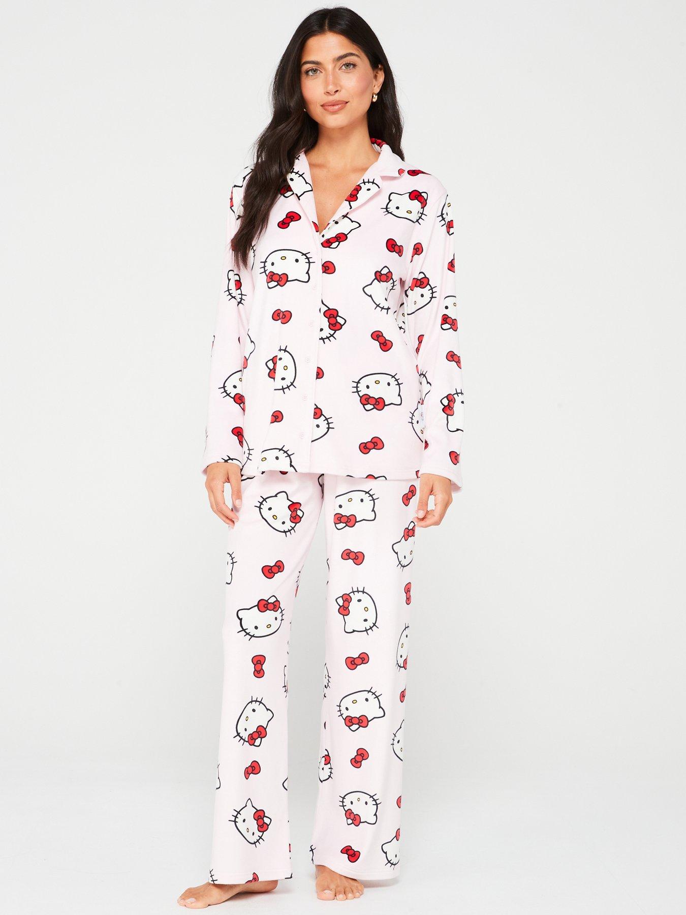 hello-kitty-ladies-hello-kitty-velour-pyjama-set