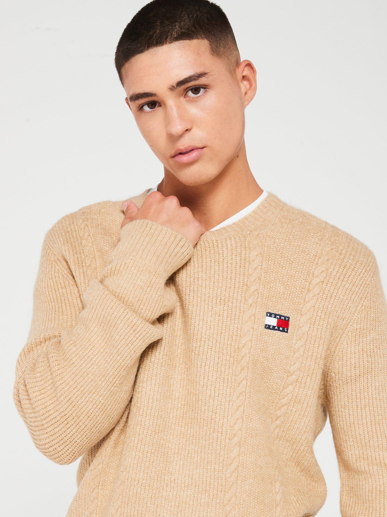 tommy-jeans-tommy-jeans-slim-fit-cable-knitted-jumper-beigeoutfit