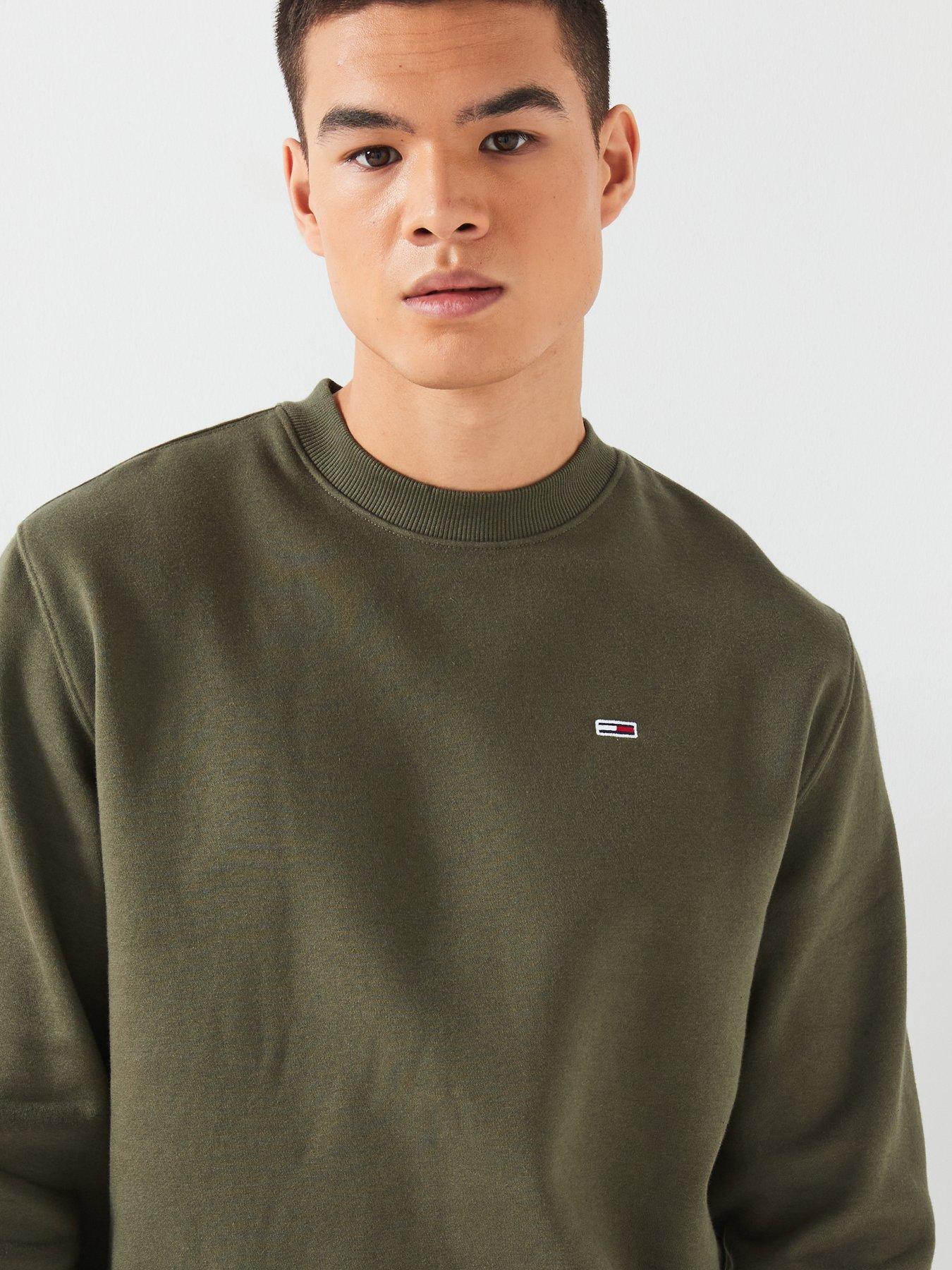 tommy-jeans-tommy-jeans-regular-fit-small-flag-crew-sweat-dark-khakioutfit