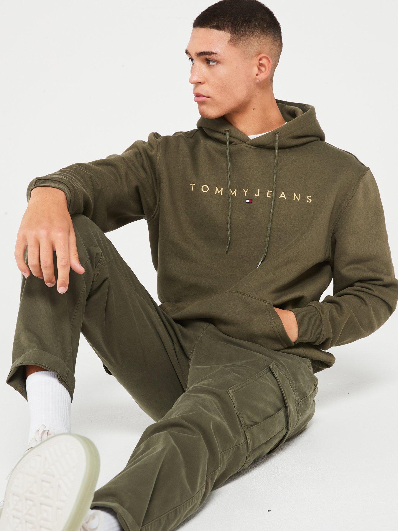 tommy-jeans-tommy-jeans-regular-fit-linear-gold-logo-hoodie-dark-khakioutfit