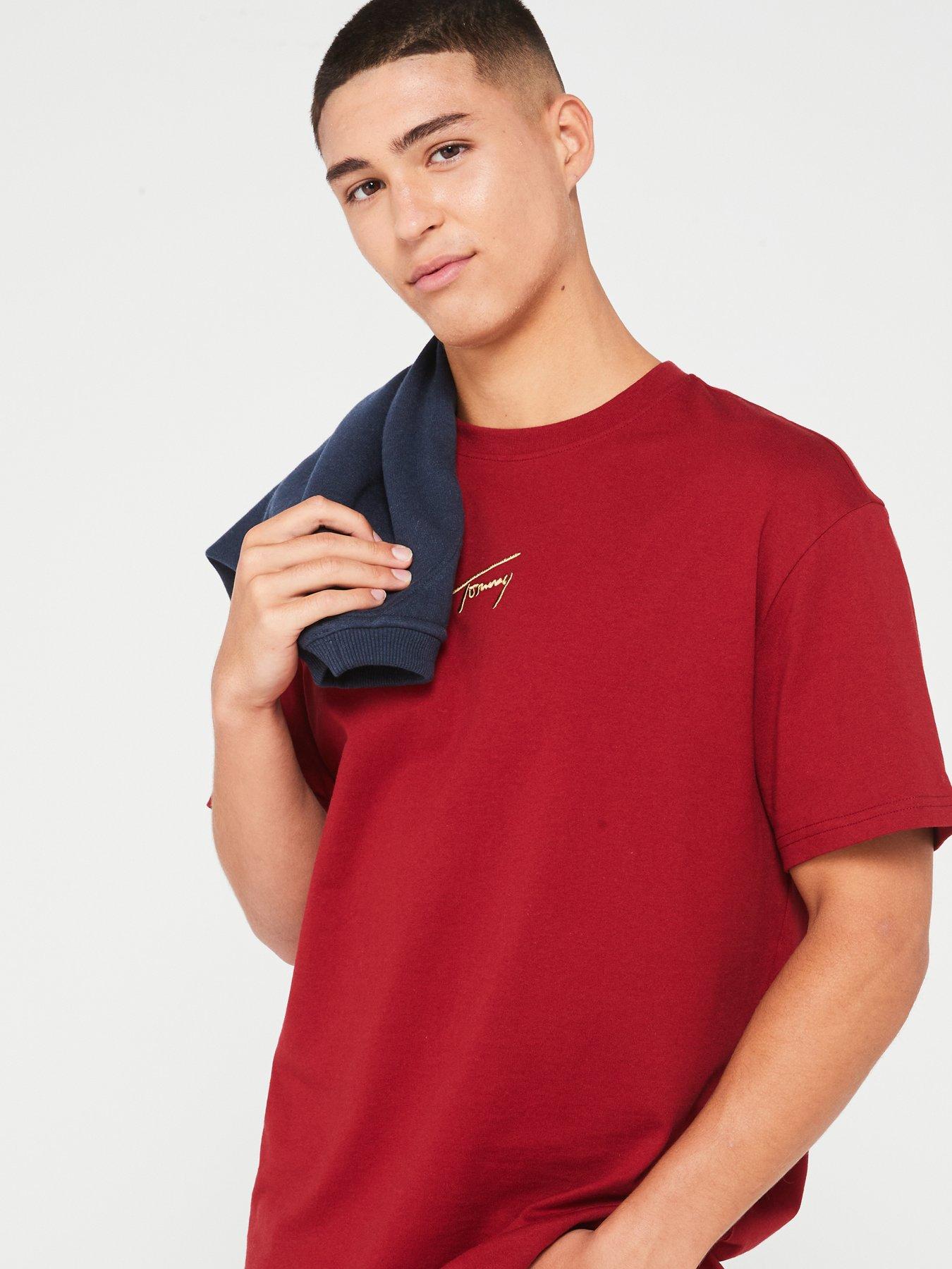 tommy-jeans-tommy-jeans-regular-fit-gold-signature-centre-logo-t-shirt-redoutfit