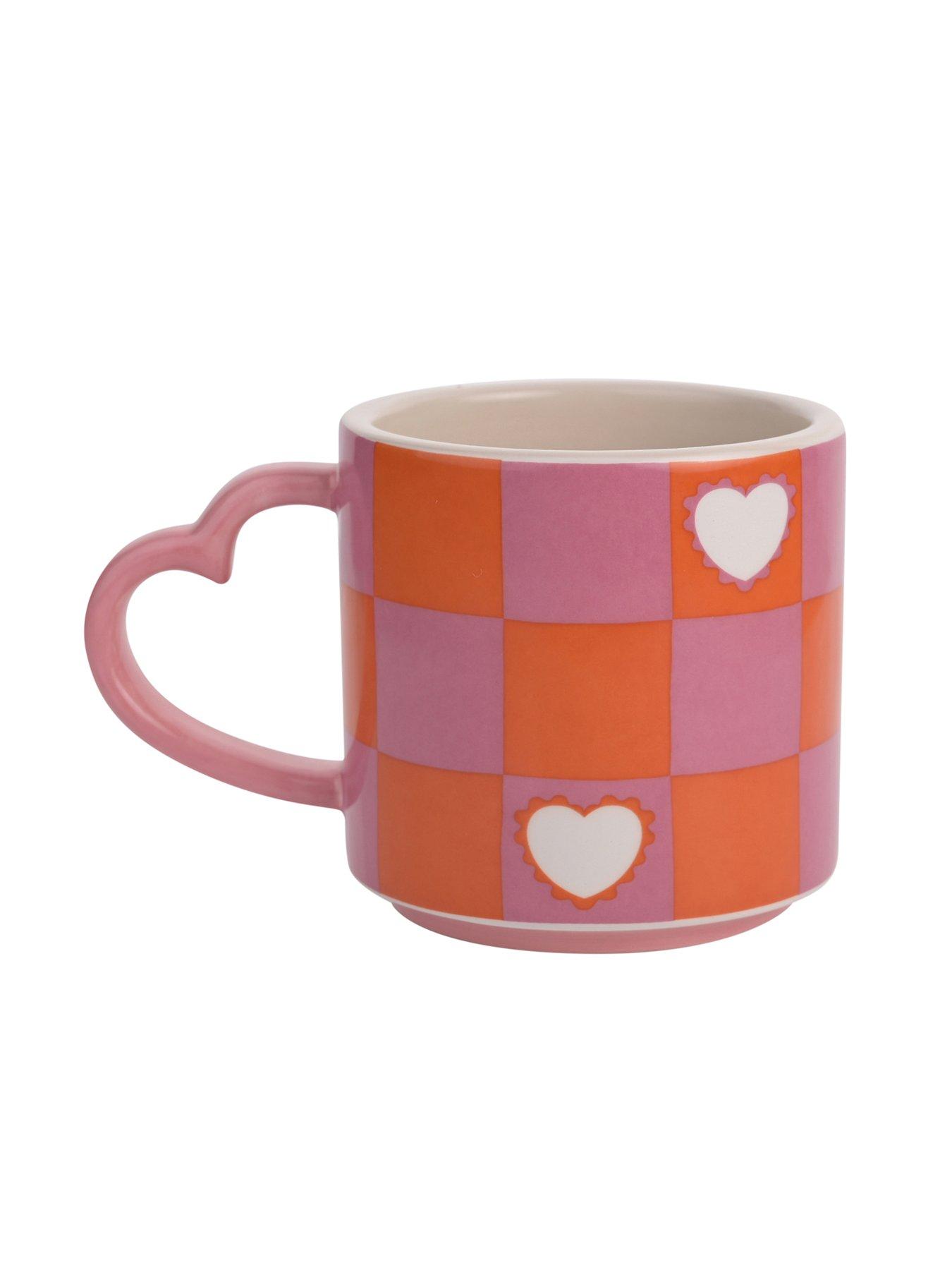 raspberry-blossom-chequer-amp-heart-mugoutfit