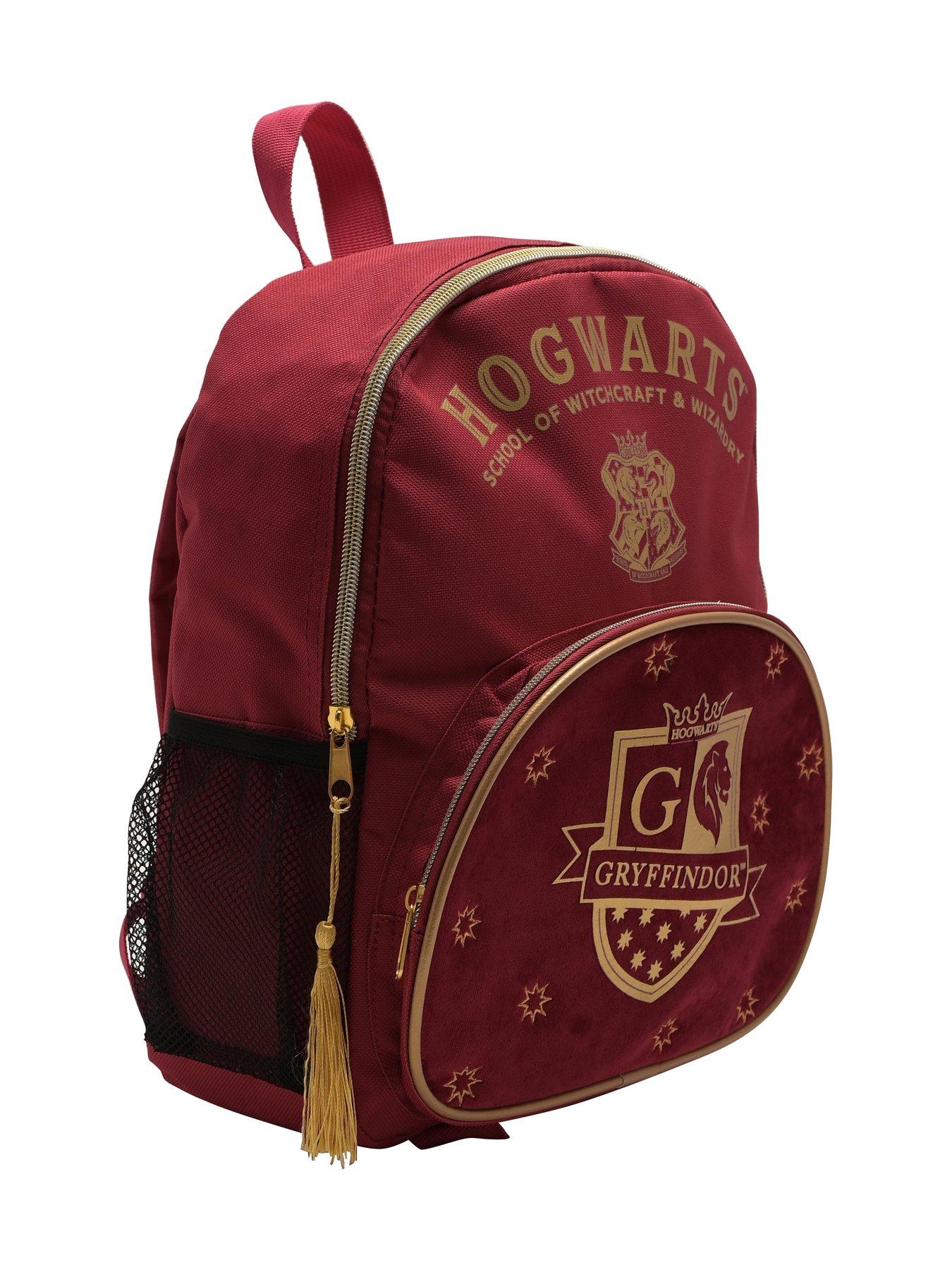 warner-bros-warner-bros-harry-potter-alumni-backpack-gryffindorstillFront