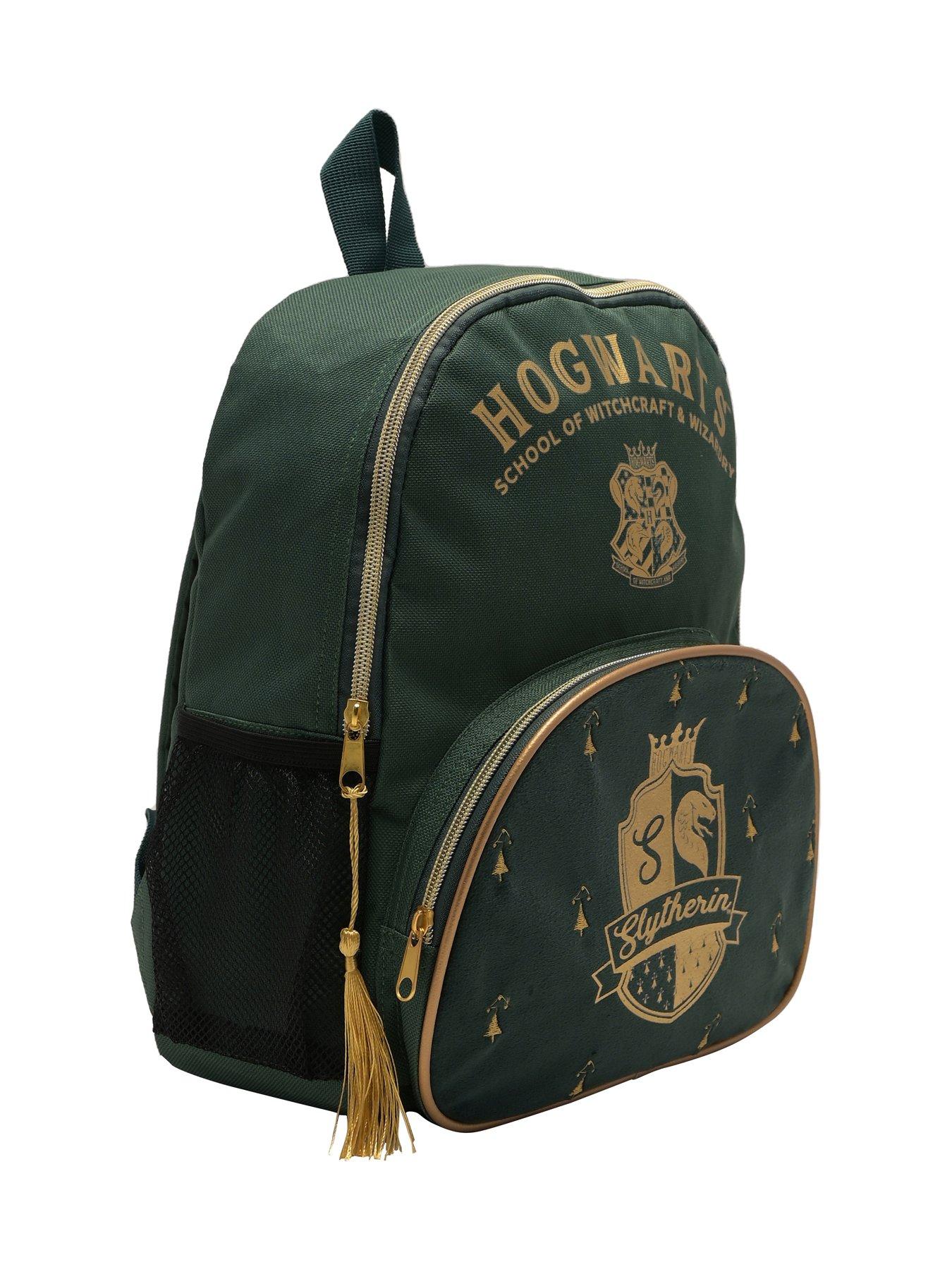 warner-bros-harry-potter-alumni-backpack-slytherinstillFront