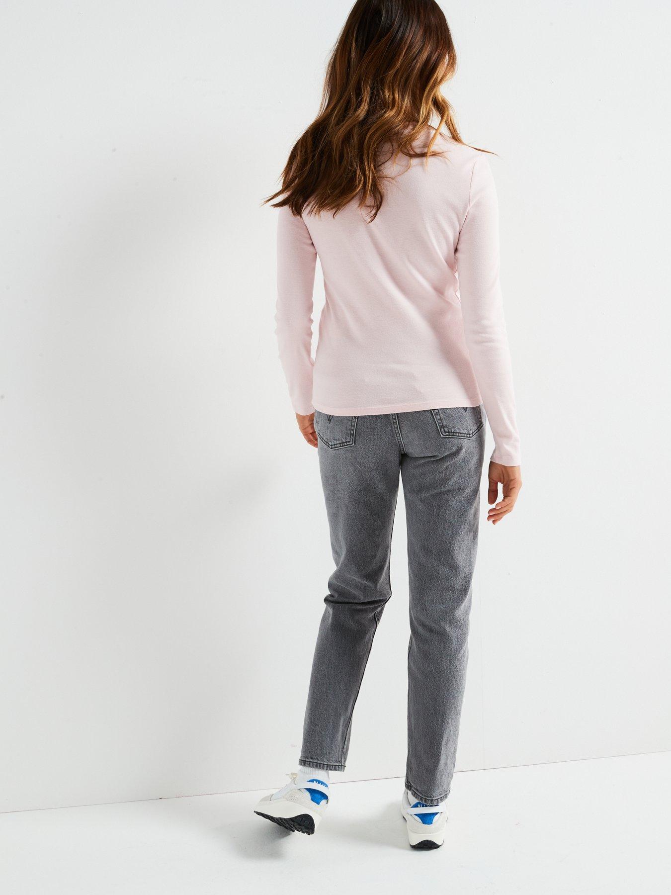 levis-essential-long-sleeve-top-pinkoutfit