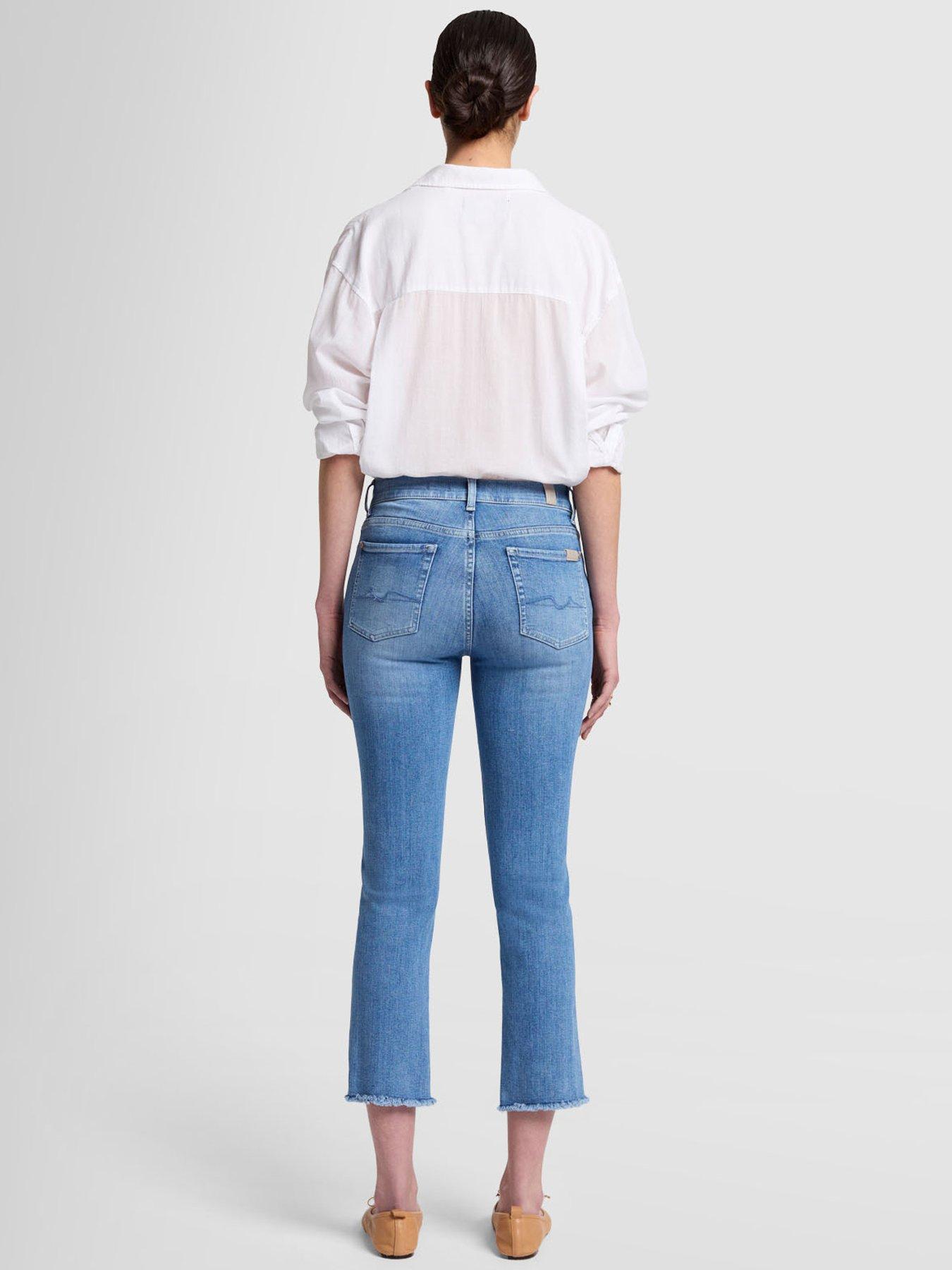 7-for-all-mankind-straight-crop-jeanoutfit