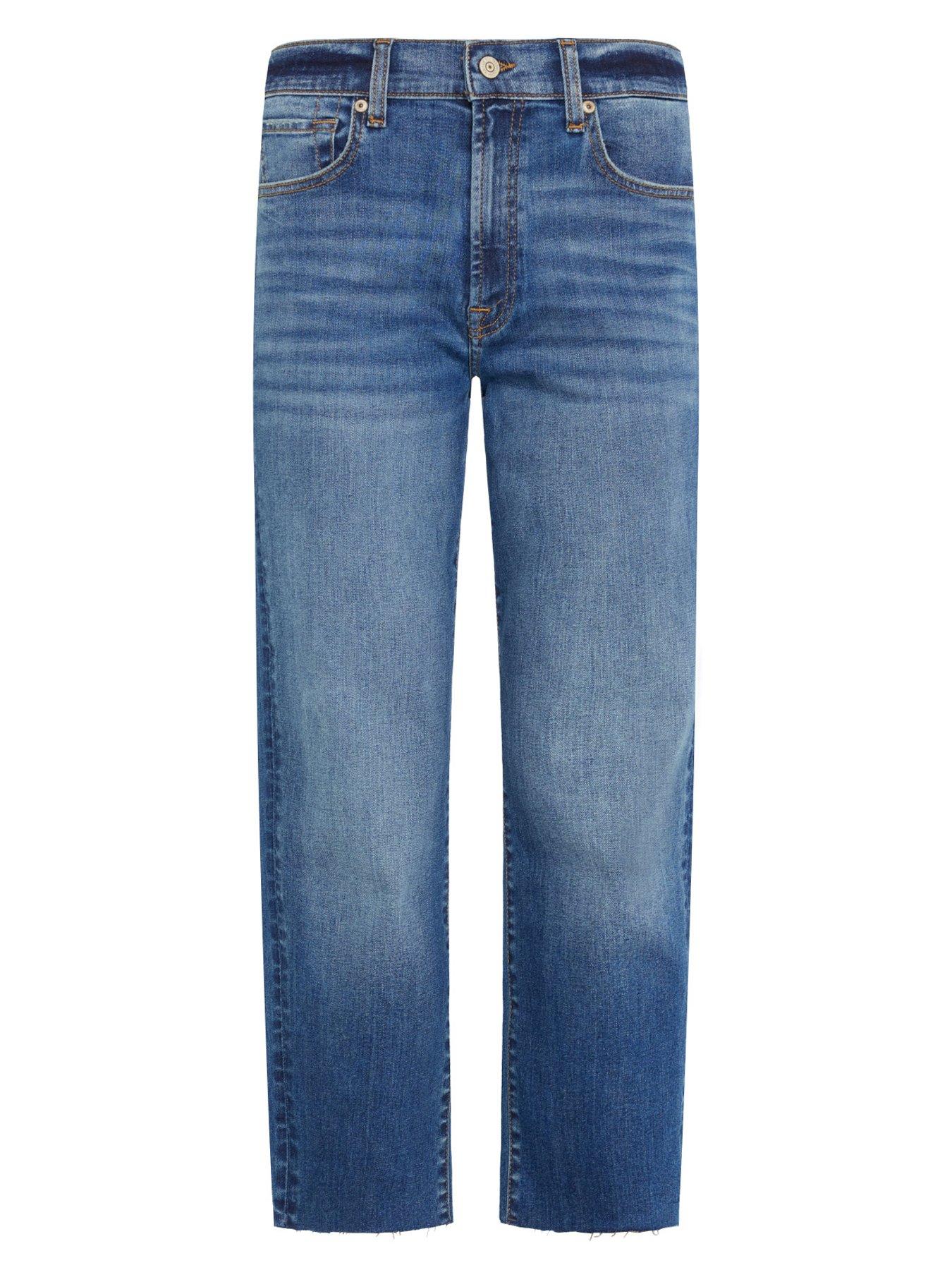 7-for-all-mankind-cropped-modern-straight-jeanoutfit