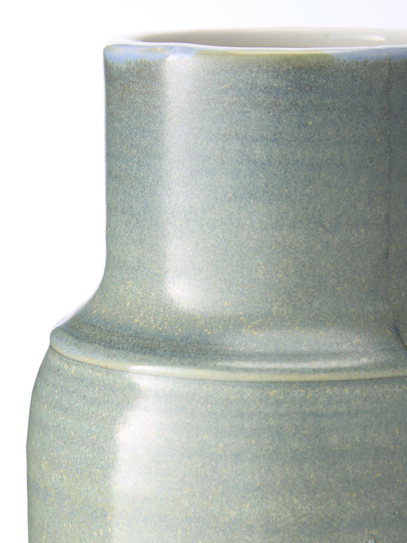 very-home-bottle-vase-withnbspreactive-greennbspglazedetail