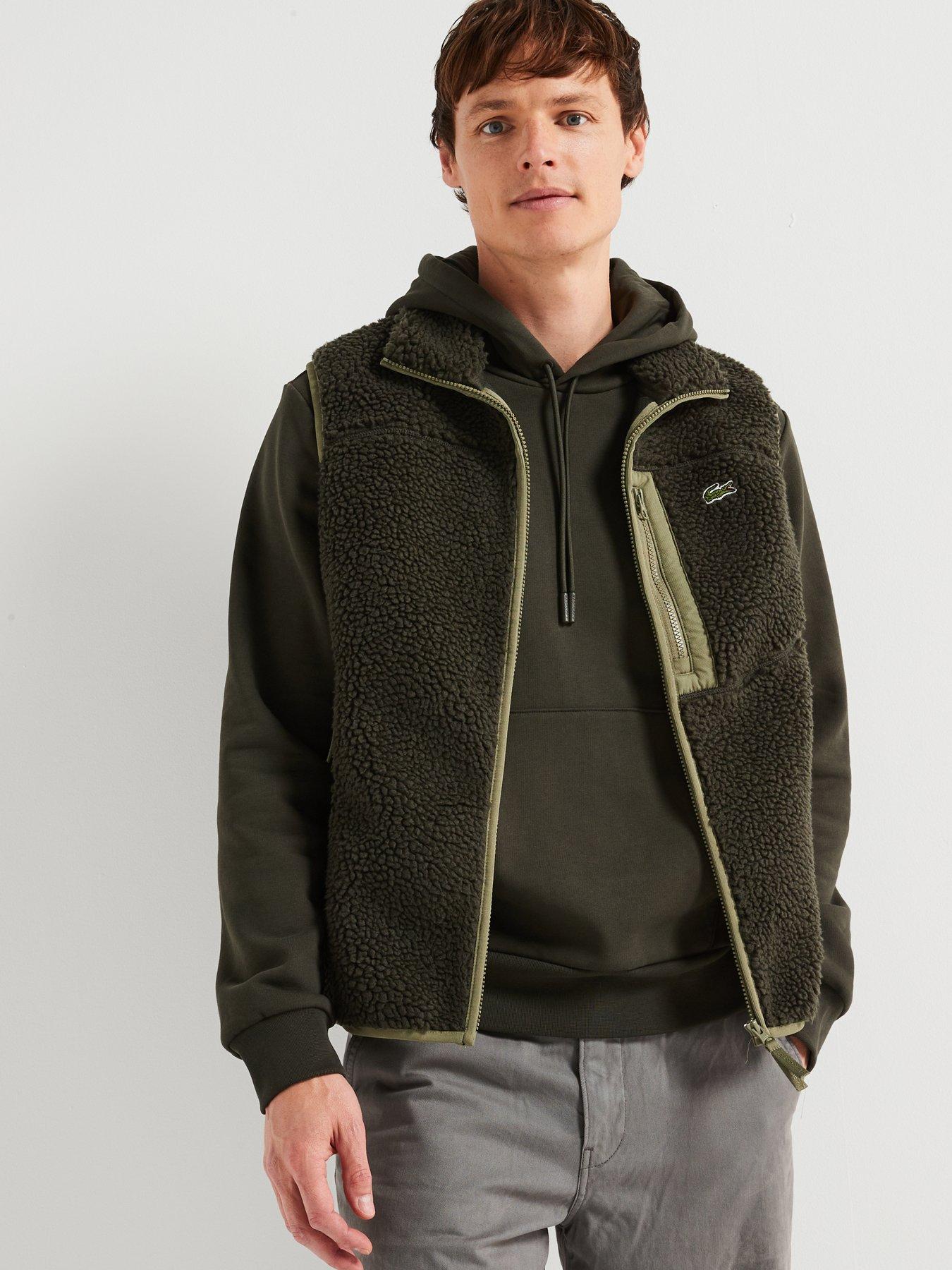 lacoste-lacoste-zipped-pocket-fleece-gilet-dark-greenoutfit