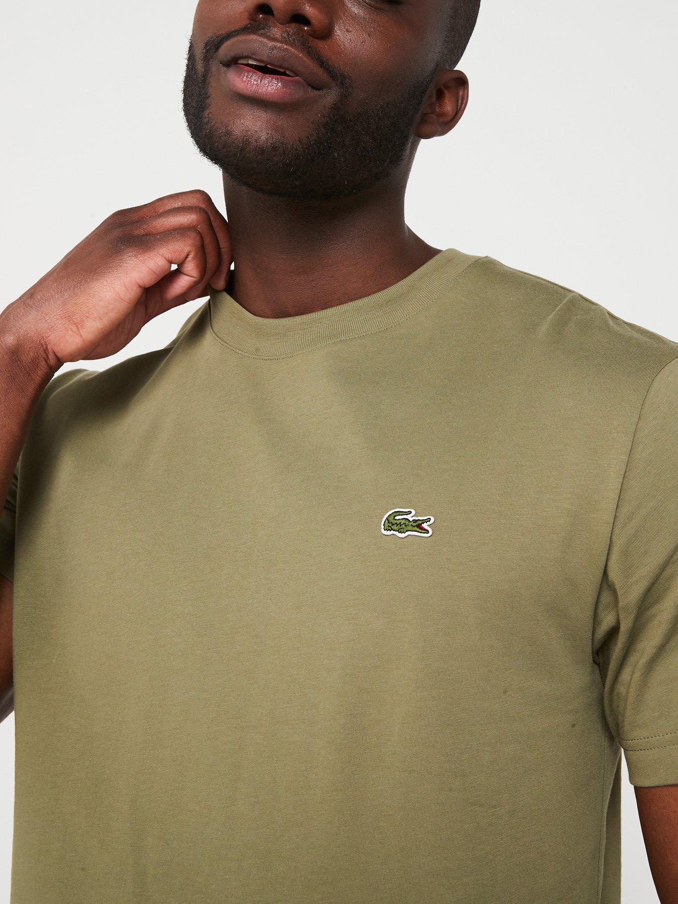 lacoste-lacoste-classic-fit-mid-weight-cotton-jersey-t-shirt-khakioutfit