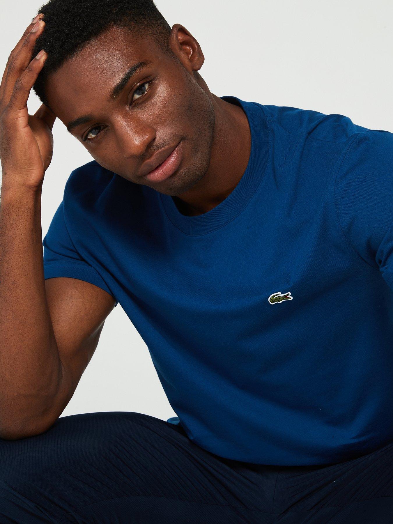 lacoste-lacoste-classic-fit-mid-weight-cotton-jersey-t-shirt-blueoutfit