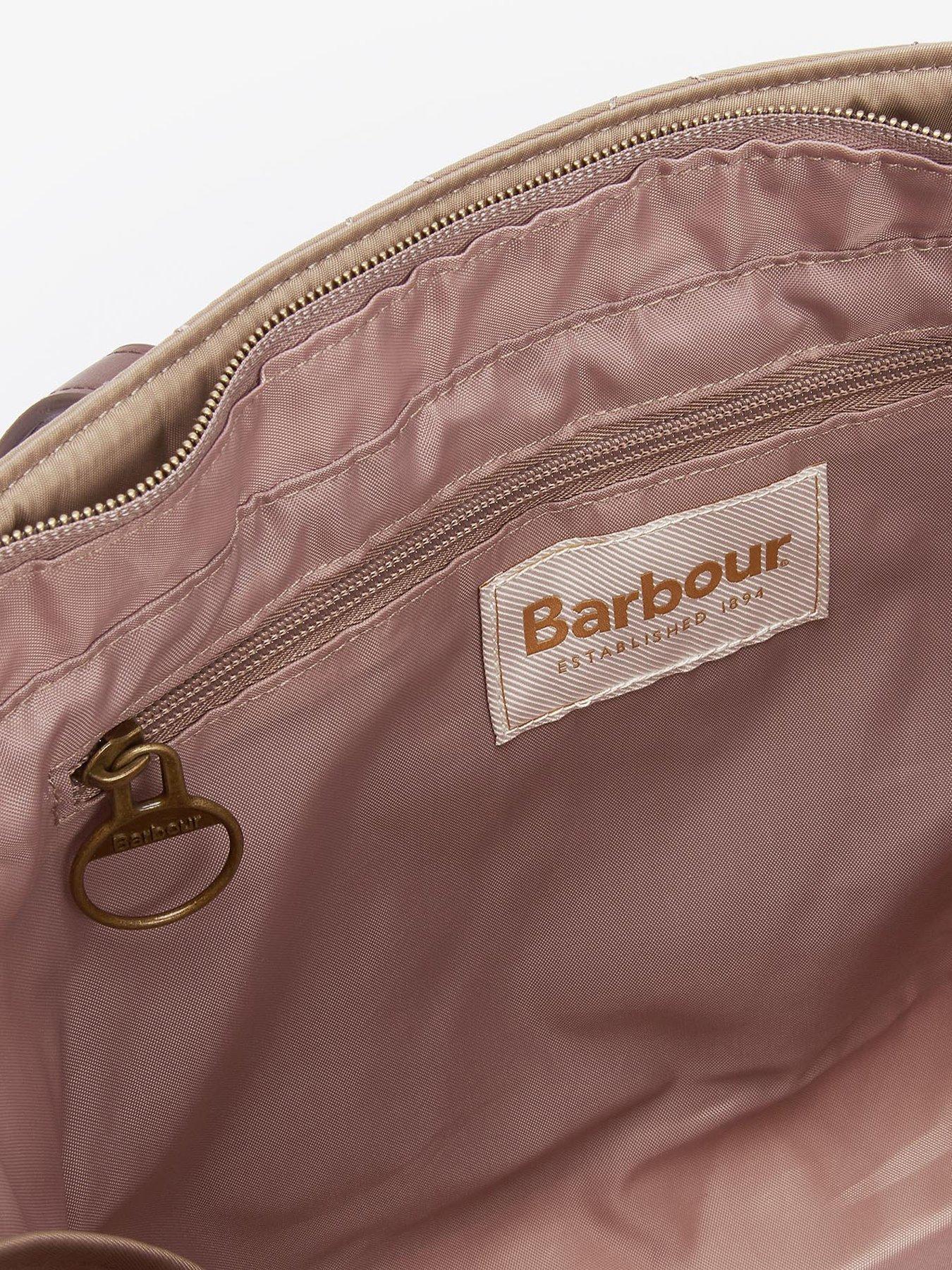 barbour-barbour-quilted-tote-bag-beigedetail