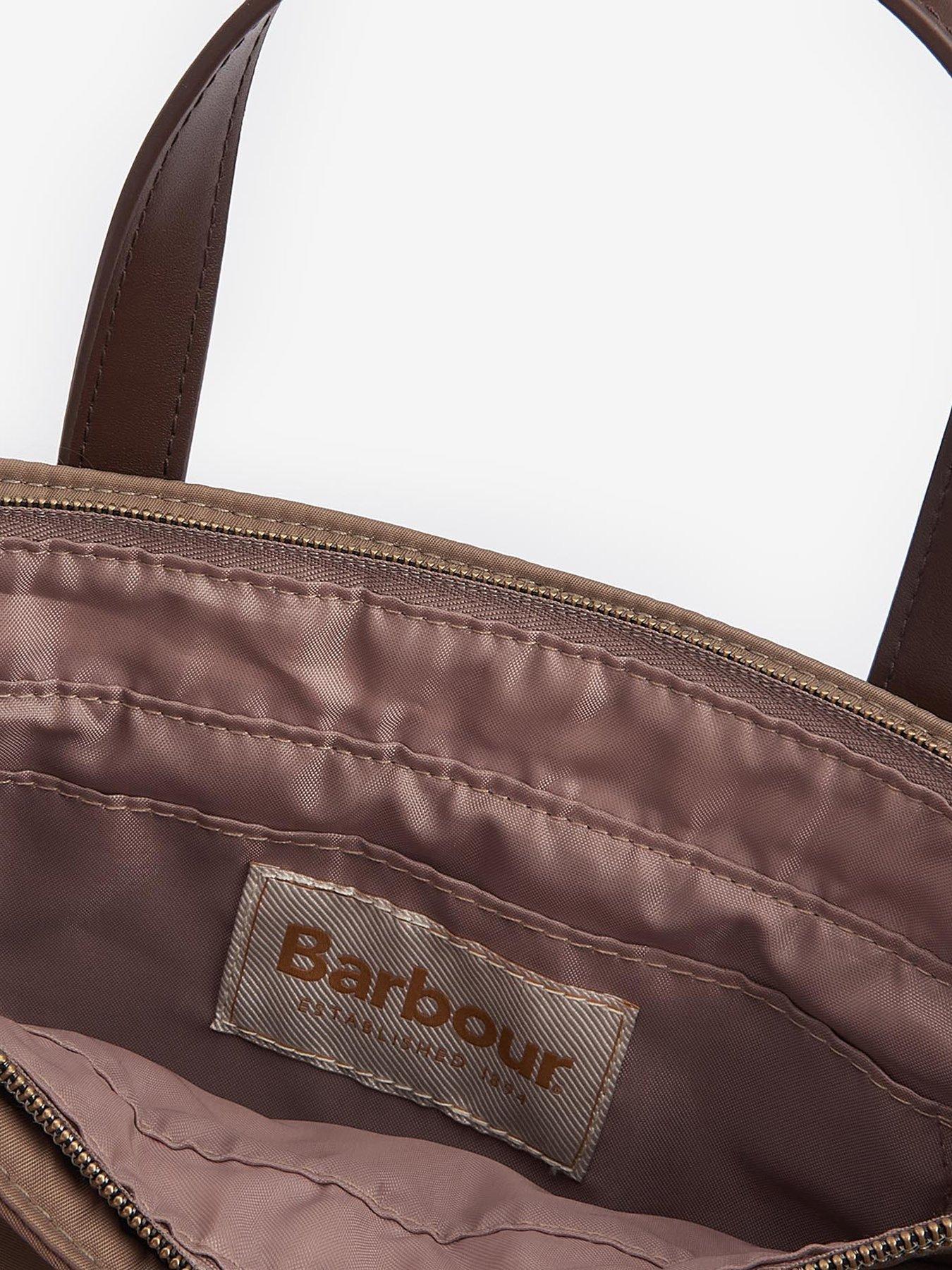 barbour-barbour-mini-quilted-tote-bag-beigedetail