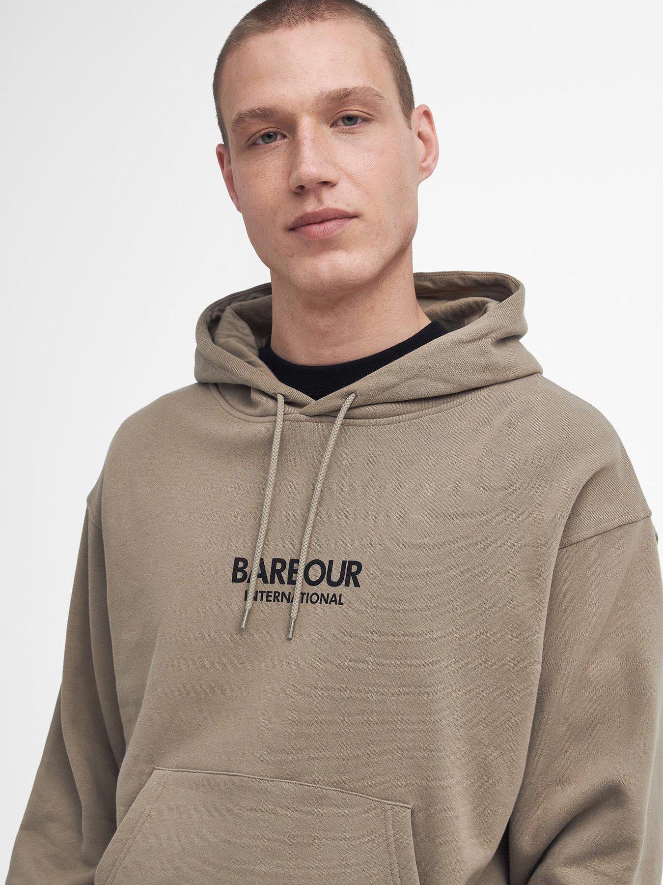 barbour-international-oversized-backhit-overhead-hoodie-beigeoutfit