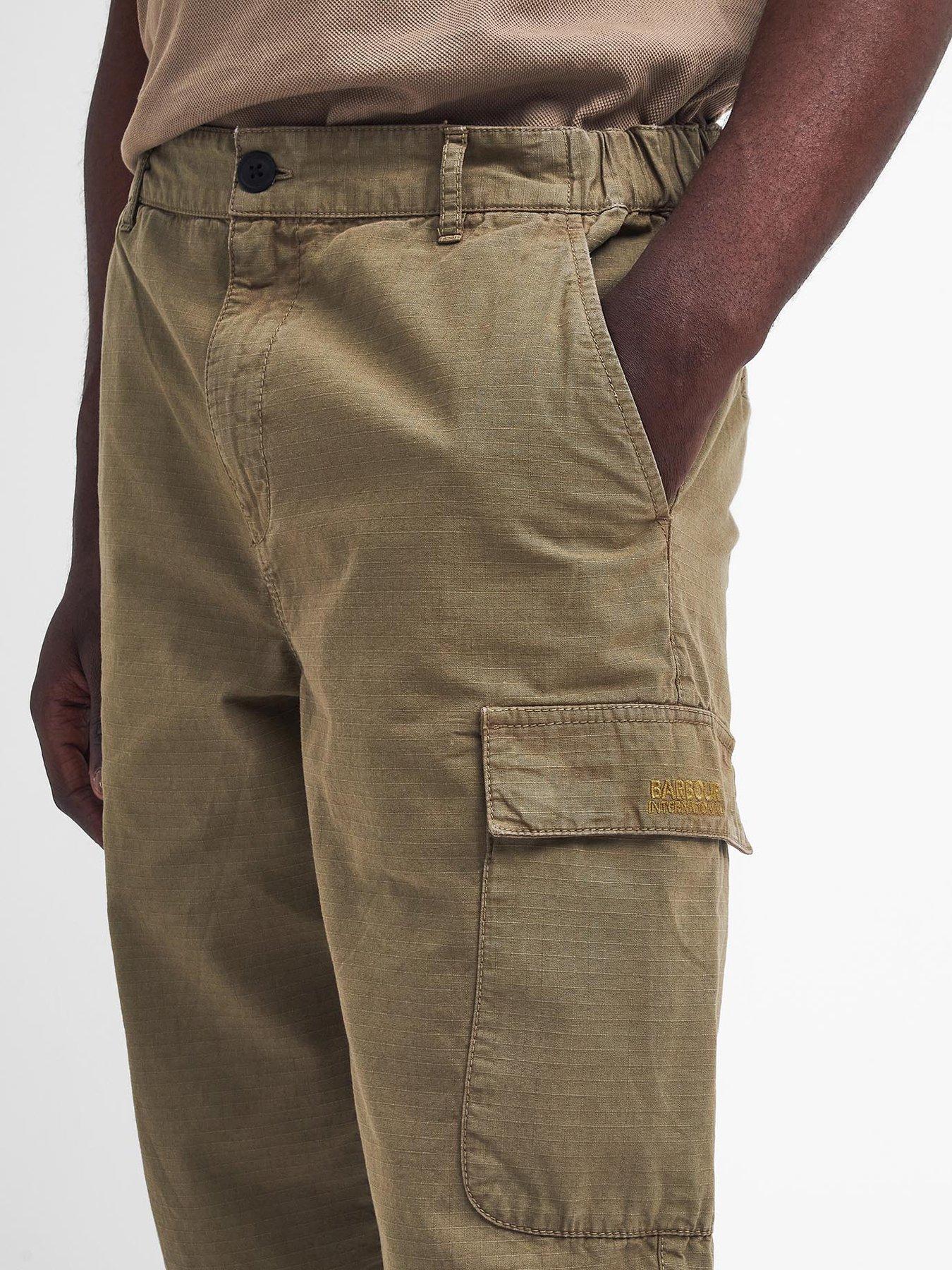 barbour-international-ripstop-cargo-trousers-khakioutfit