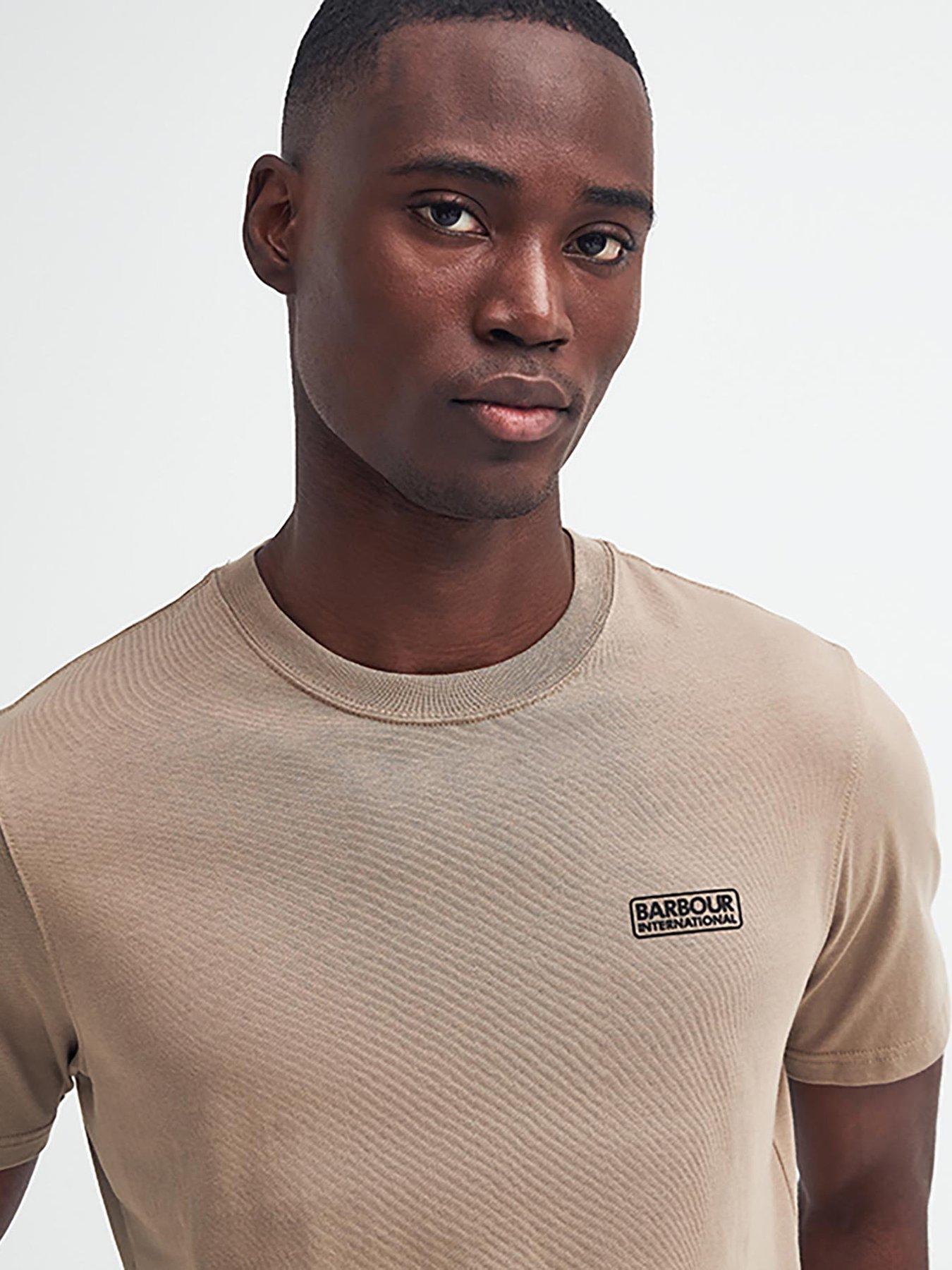 barbour-international-barbour-international-slim-fit-small-logo-short-sleeve-t-shirt-beigeoutfit