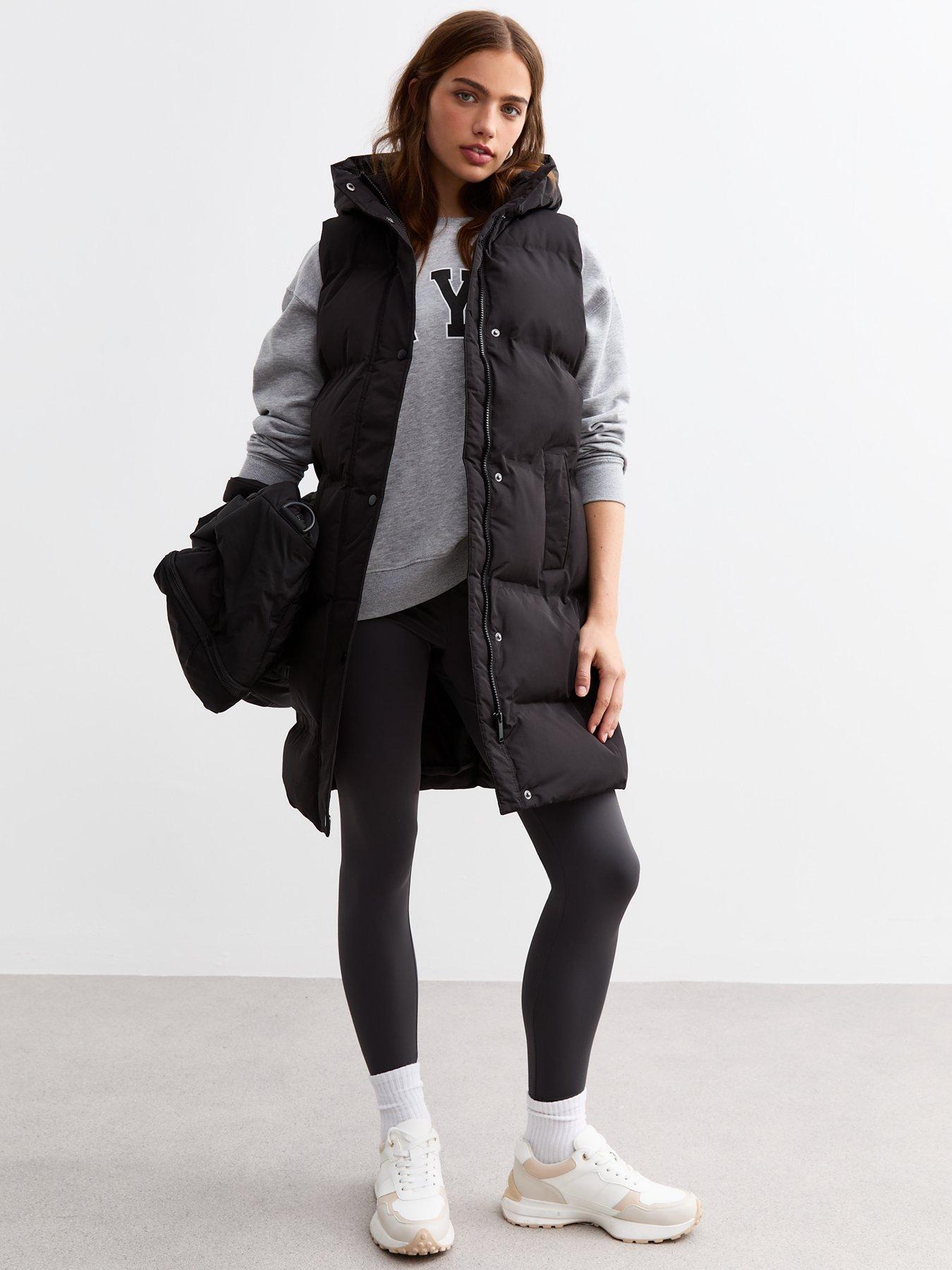 new-look-black-hooded-puffer-giletback