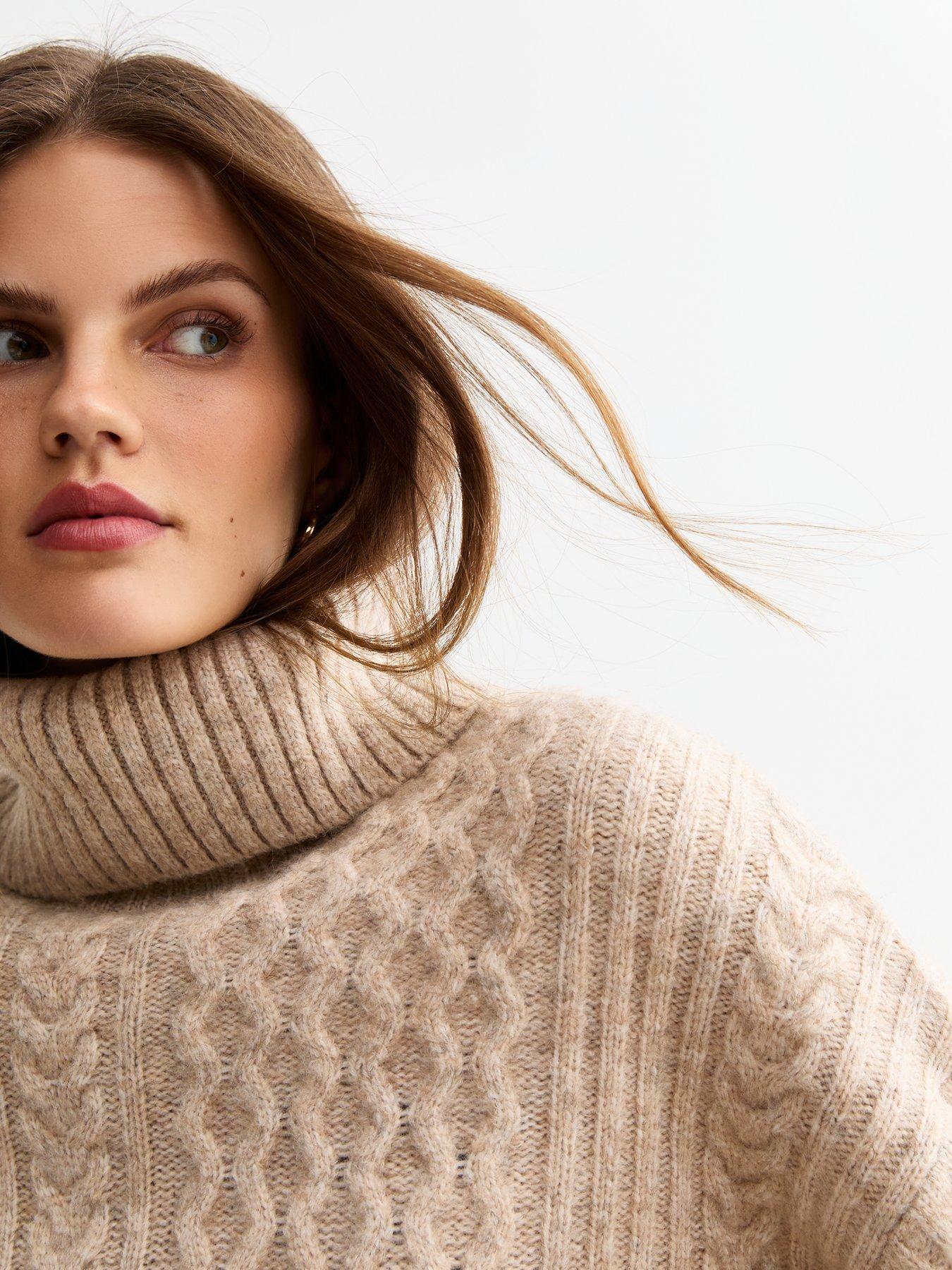 new-look-cable-knit-roll-neck-jumper-creamoutfit