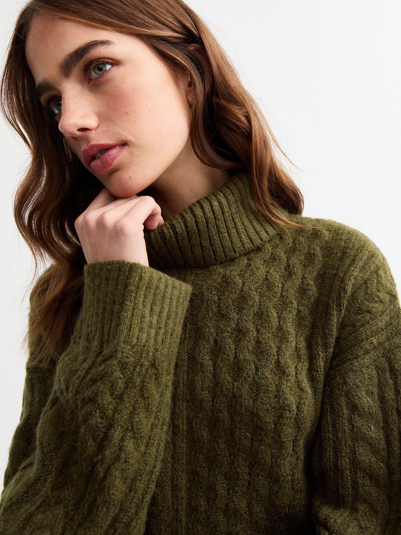 new-look-cable-knit-roll-neck-jumper-khakioutfit