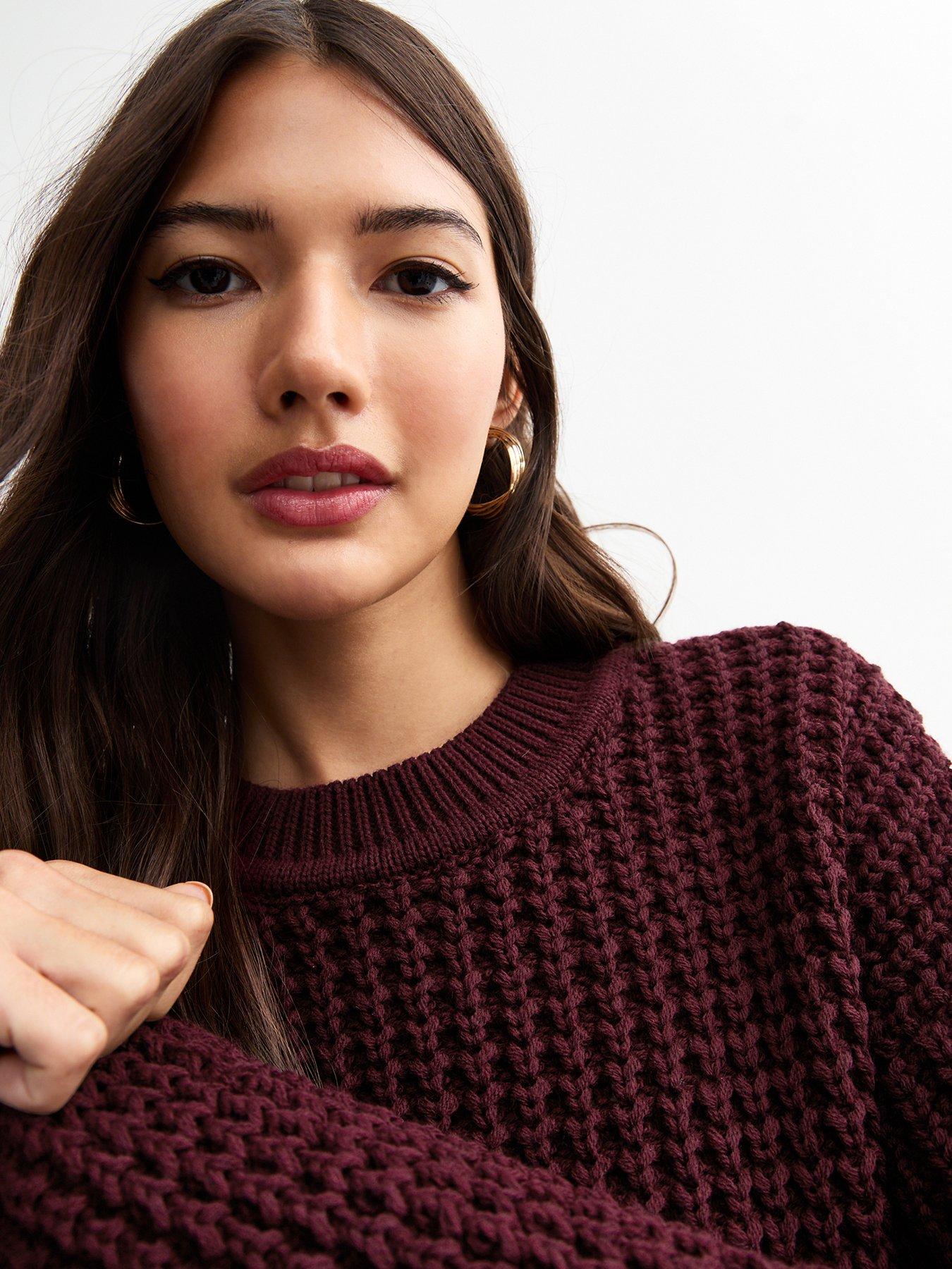 new-look-burgundy-moss-stitch-crew-neck-jumperoutfit