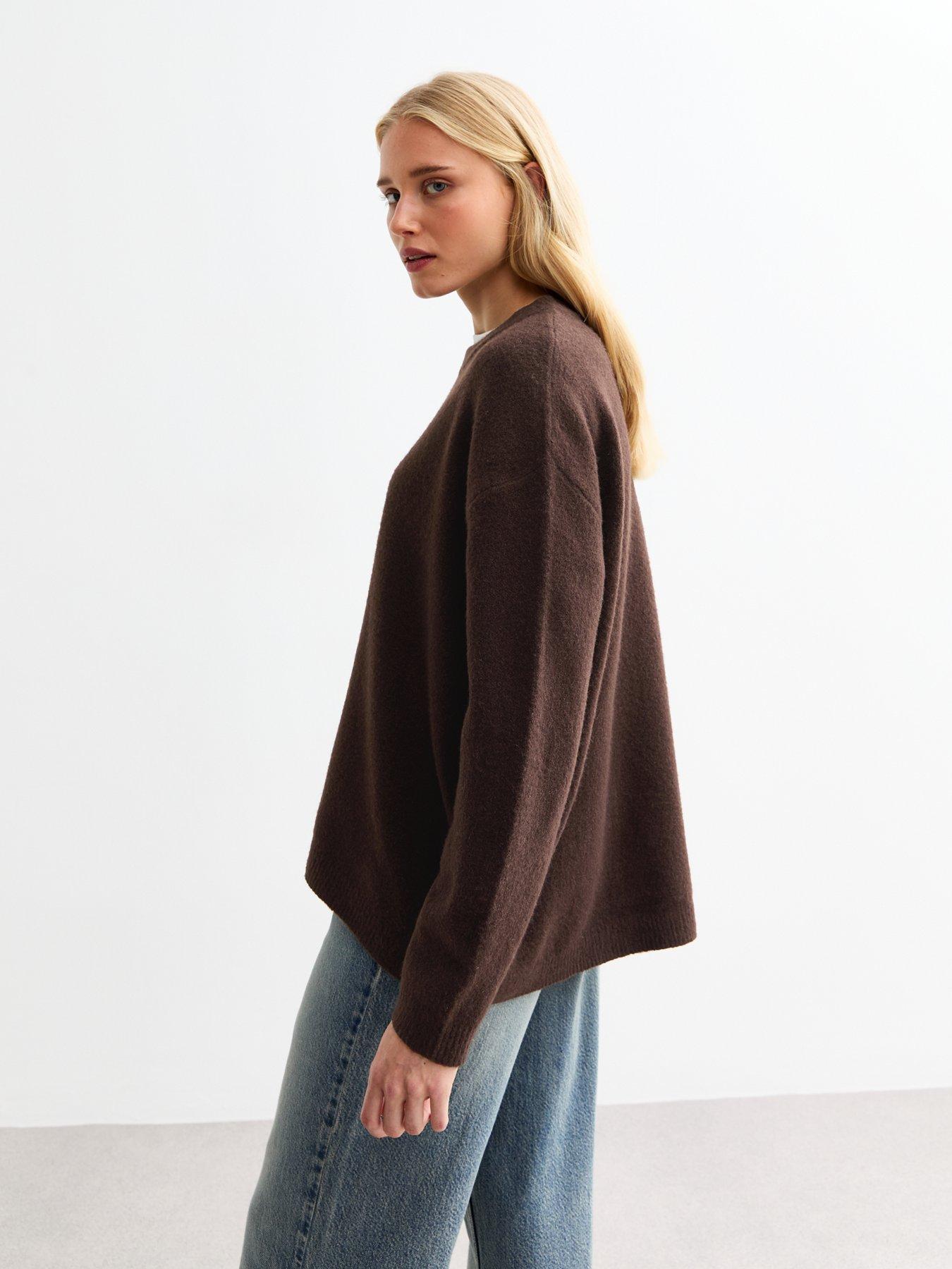 new-look-brown-oversized-knitted-jumperstillFront