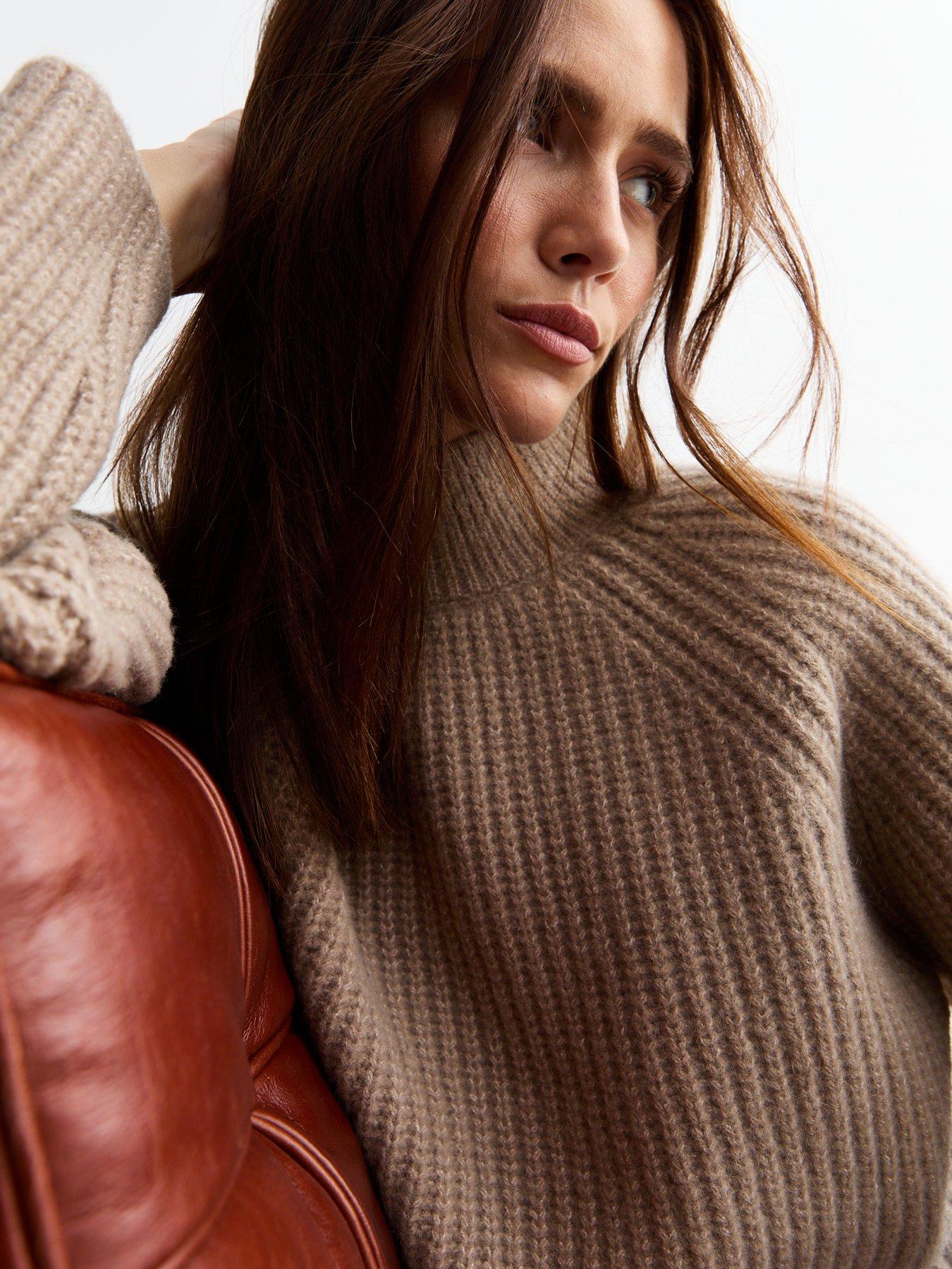 new-look-ribbed-knit-long-sleeve-jumper-brownoutfit