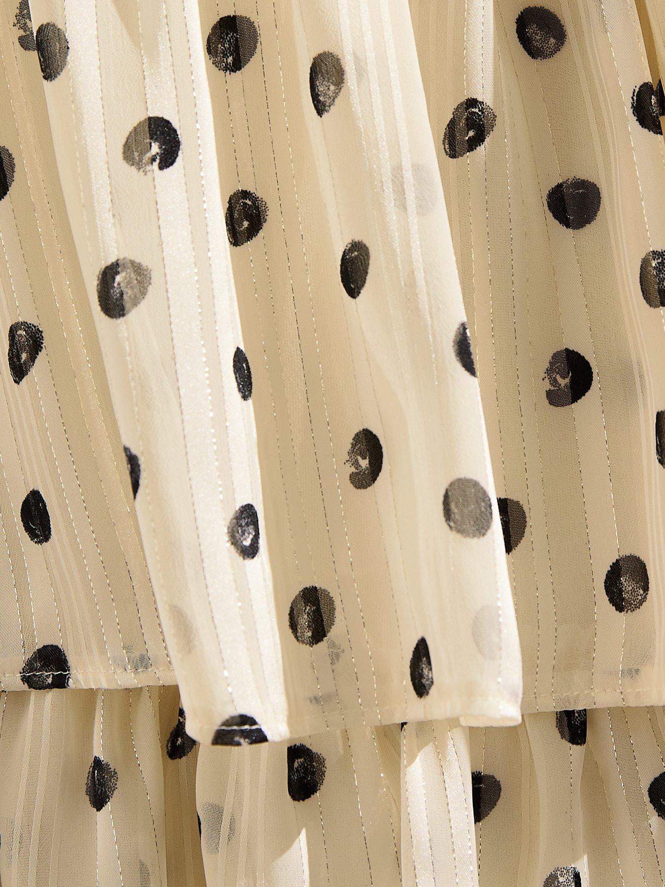 new-look-white-spot-print-tiered-halter-neck-maxi-dressdetail