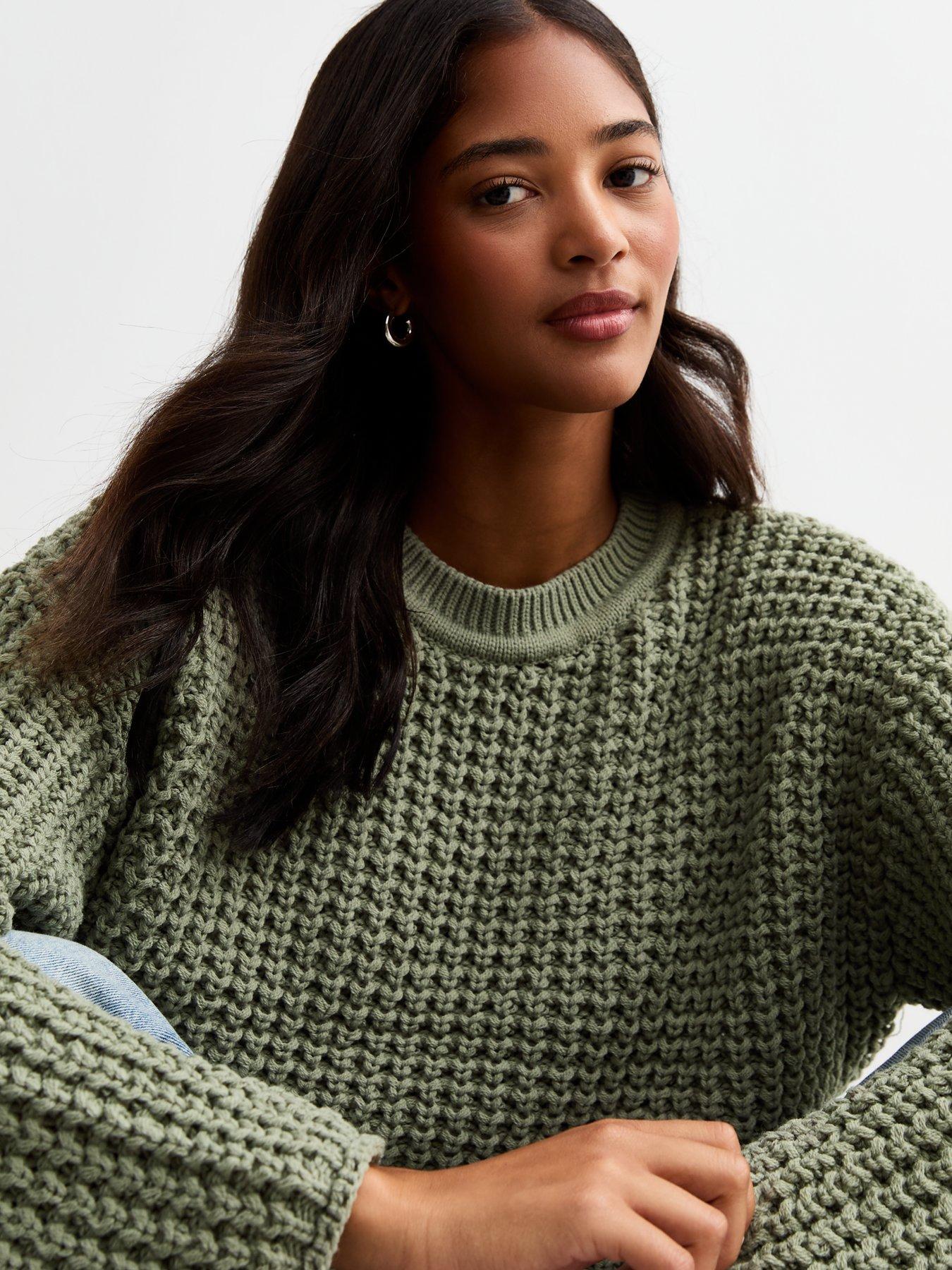 new-look-green-moss-stitch-crew-neck-jumperoutfit