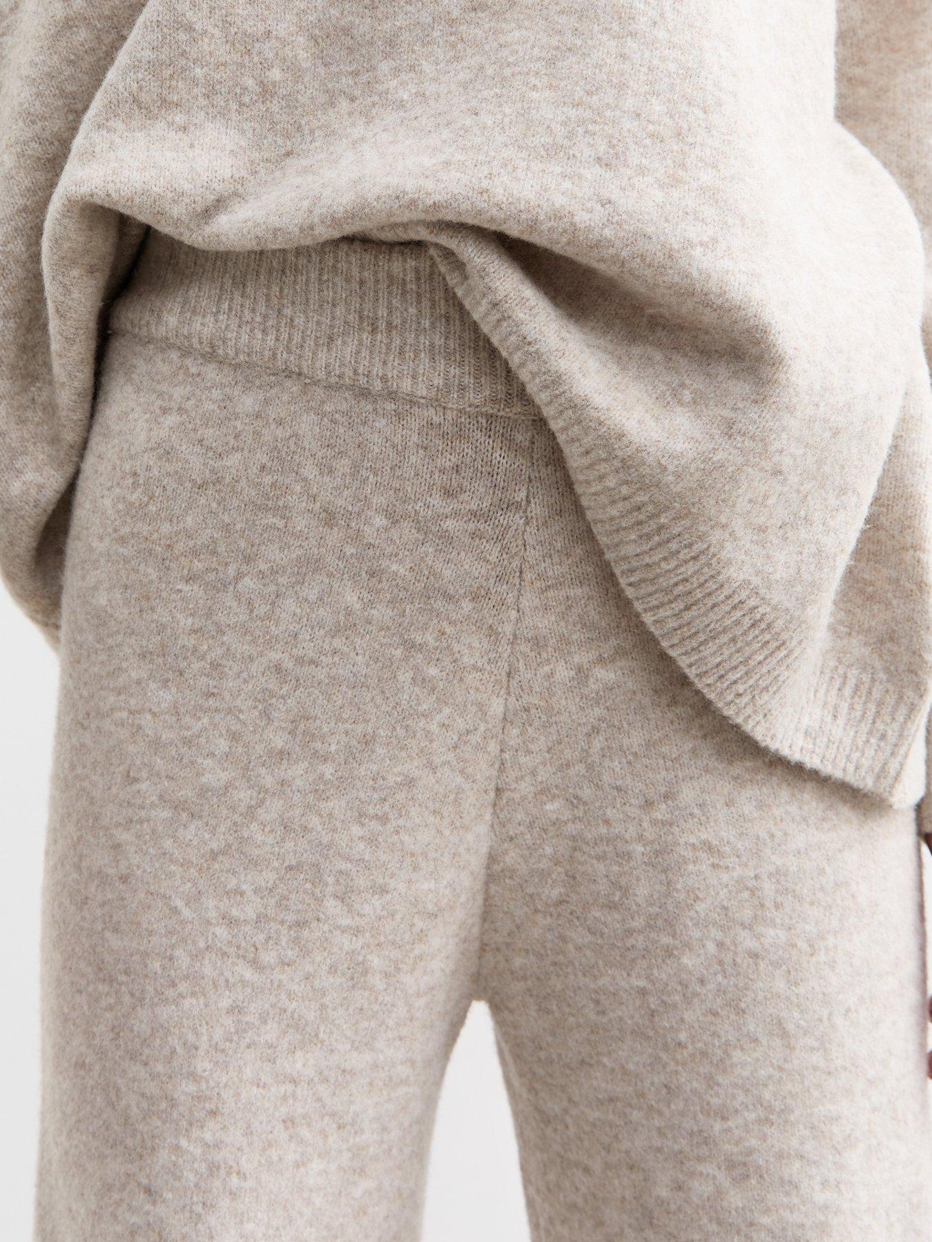 new-look-knit-wide-leg-trousers-creamoutfit