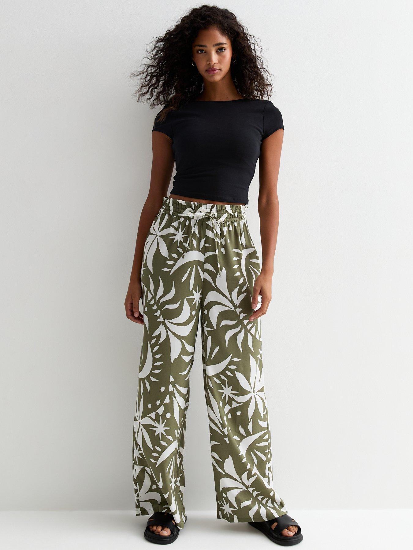 new-look-green-leaf-print-wide-leg-trousers