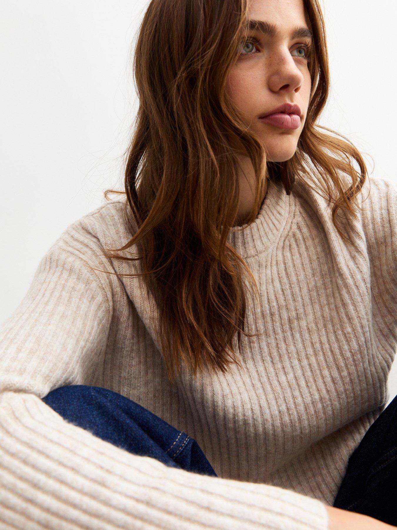 new-look-cream-ribbed-knit-crew-neck-jumper-beigeoutfit