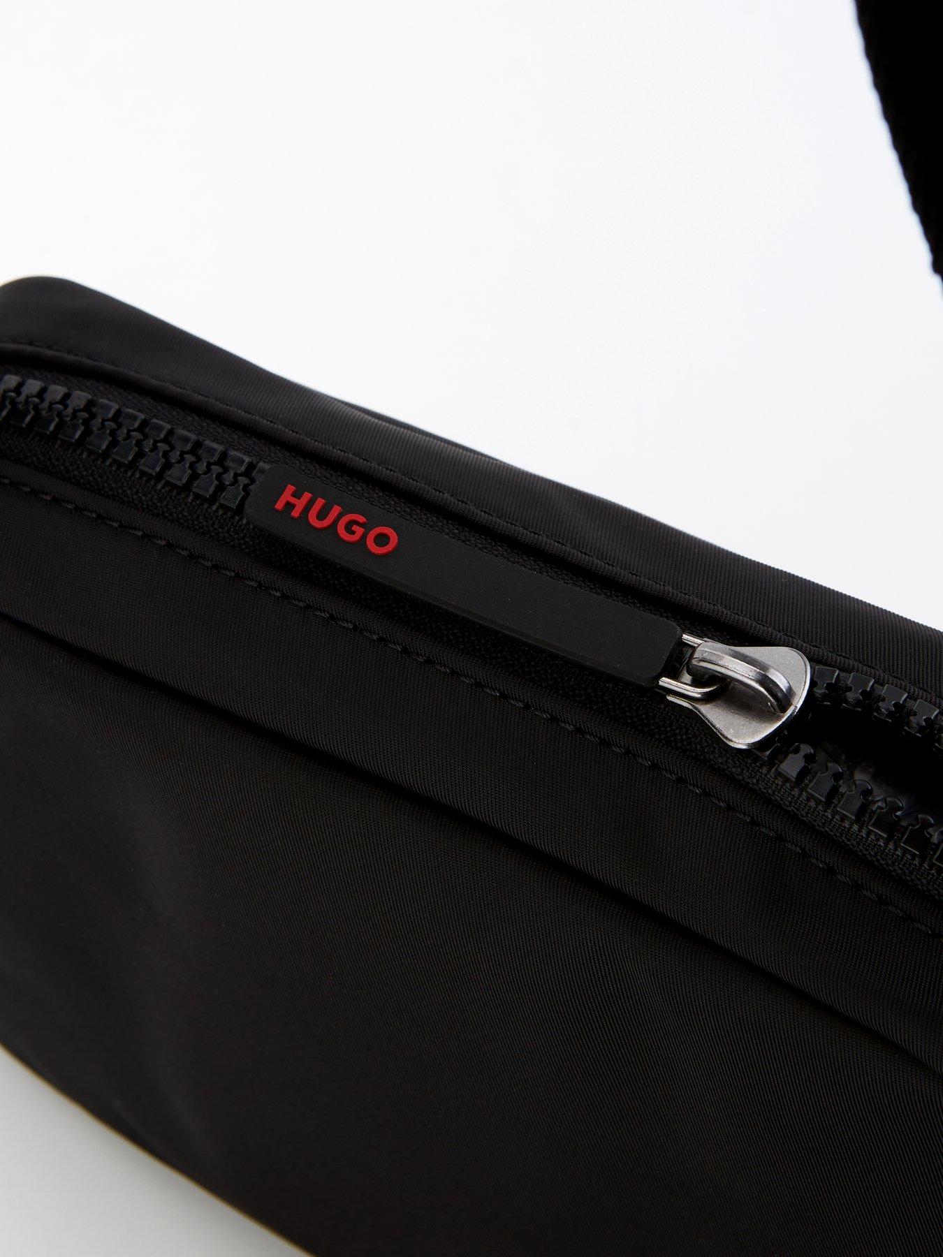 hugo-hugo-handwritten20-gothic-crossbody-blackdetail