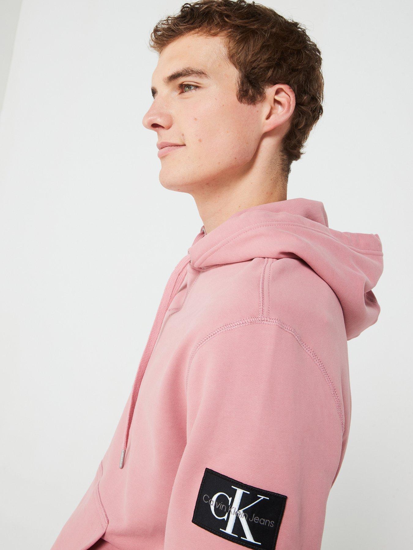 calvin-klein-jeans-calvin-klein-jeans-badge-sleeve-overhead-hoodie-pinkoutfit