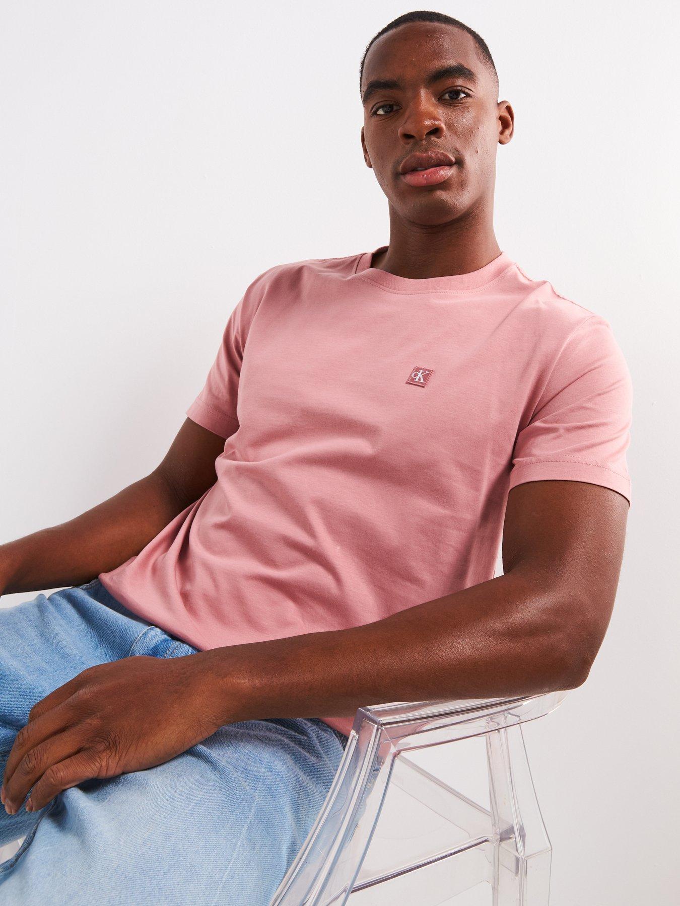 calvin-klein-jeans-ck-left-chest-embroidered-badge-t-shirt-pinkoutfit