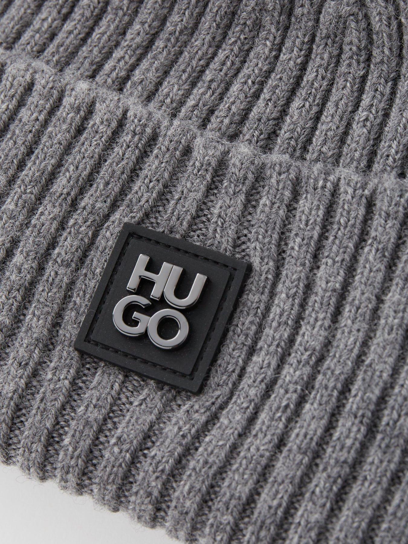 hugo-hugo-xola-metal-stached-logo-beanie-hat-greyoutfit