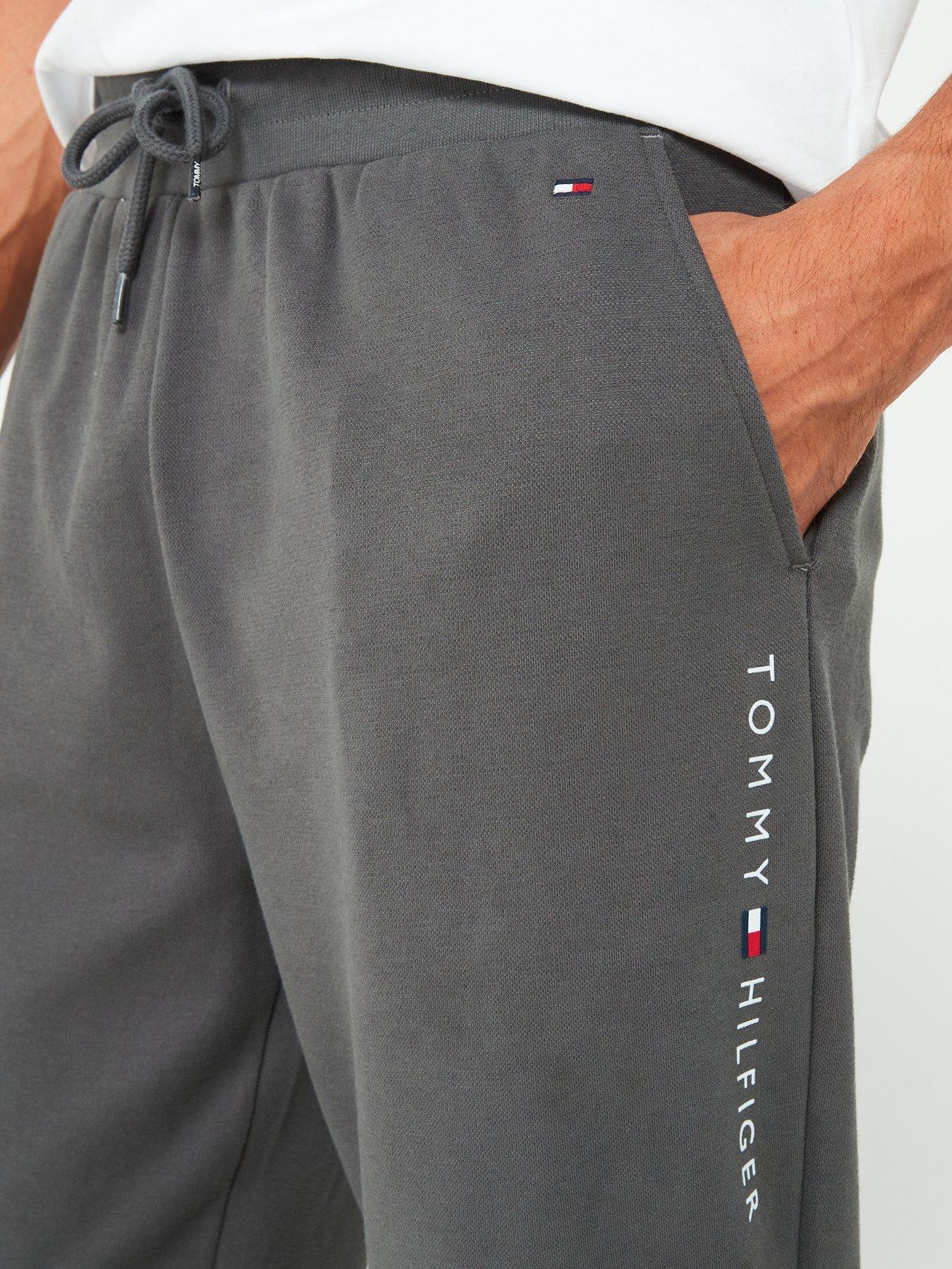 tommy-hilfiger-tommy-hilfiger-original-cuffed-loungewear-pants-dark-greyoutfit