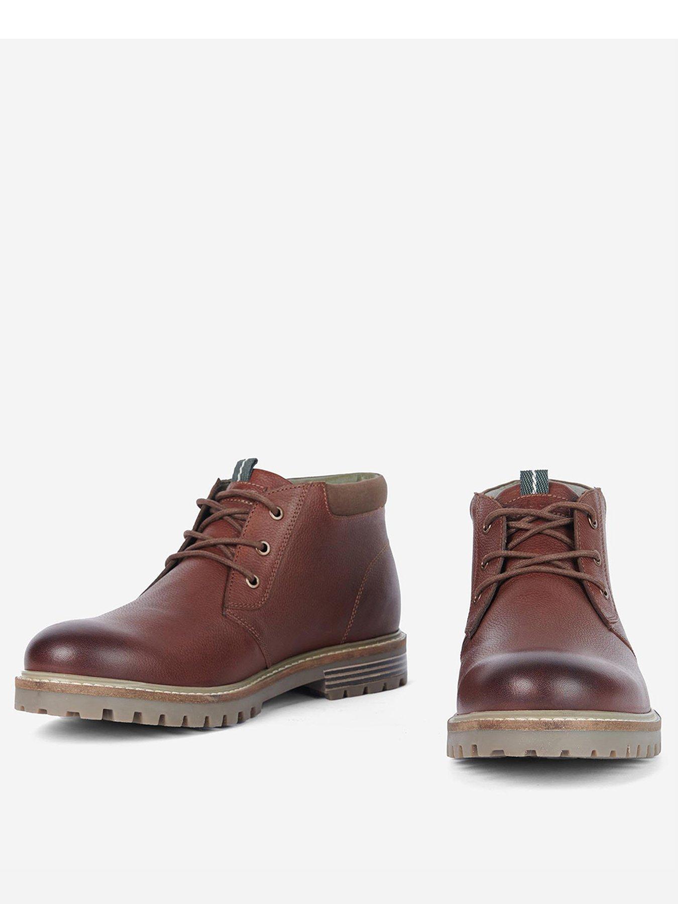 barbour-barbour-boulder-leather-chukka-boots-brownstillFront