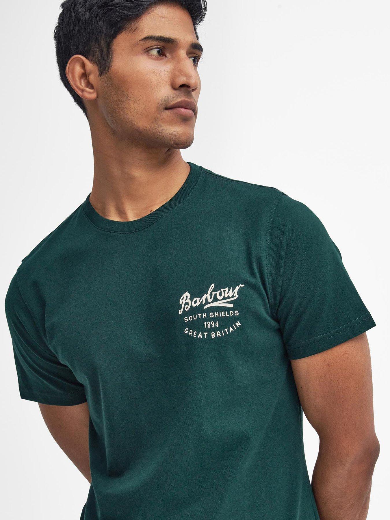 barbour-barbour-script-logo-graphic-tailored-t-shirt-greenoutfit