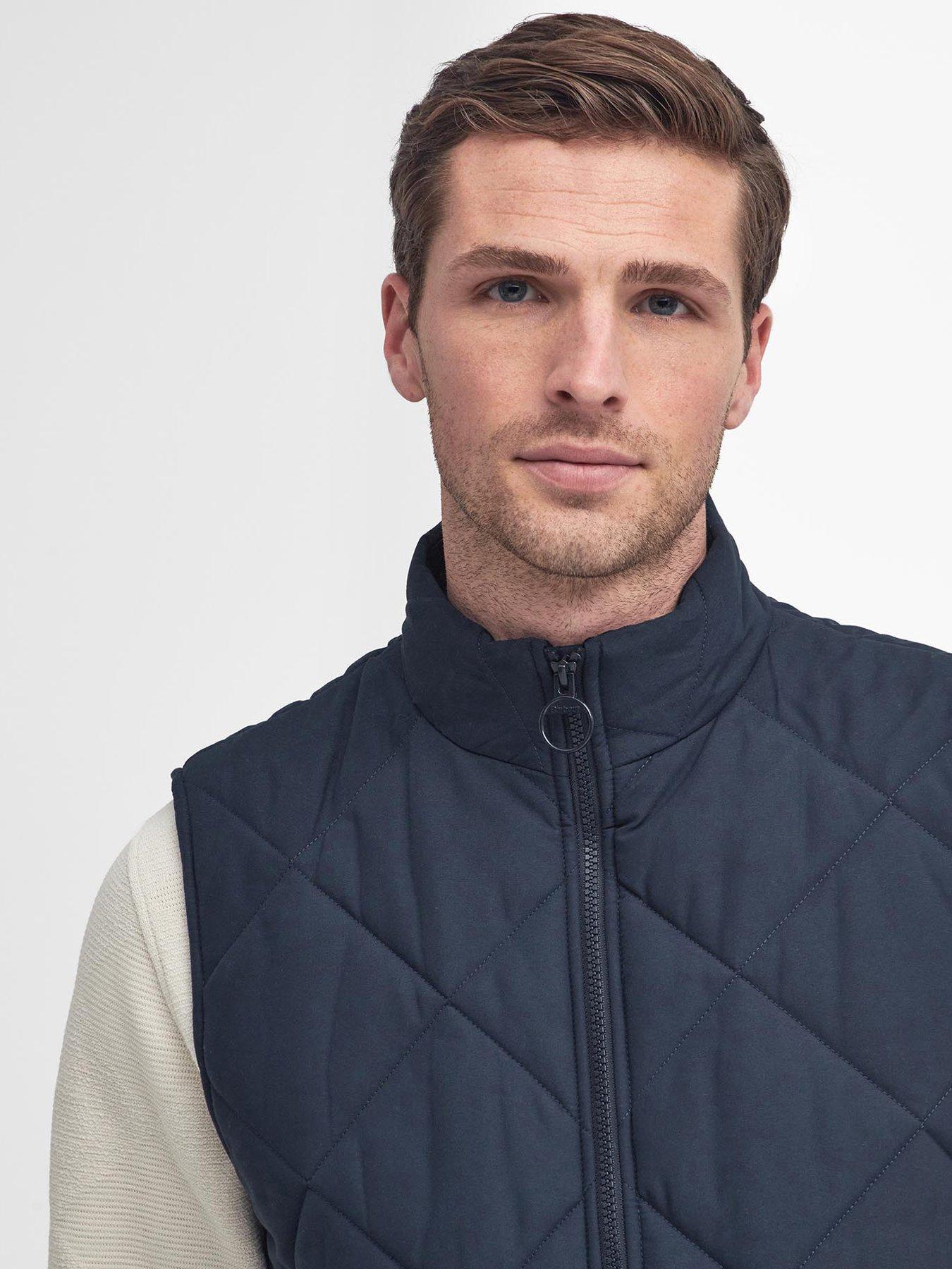 barbour-barbour-city-chelsea-quilted-gilet-navyoutfit