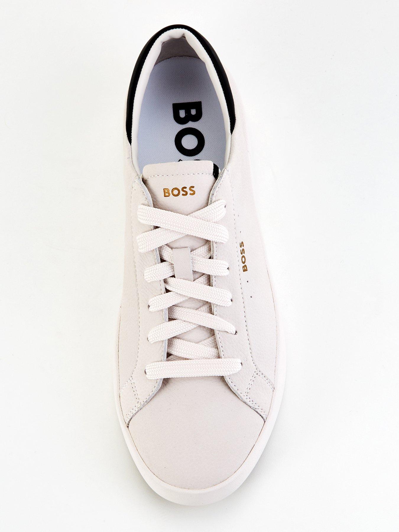 boss-boss-belwar-gold-logo-tumbled-leather-lace-sneaker-whiteblackoutfit