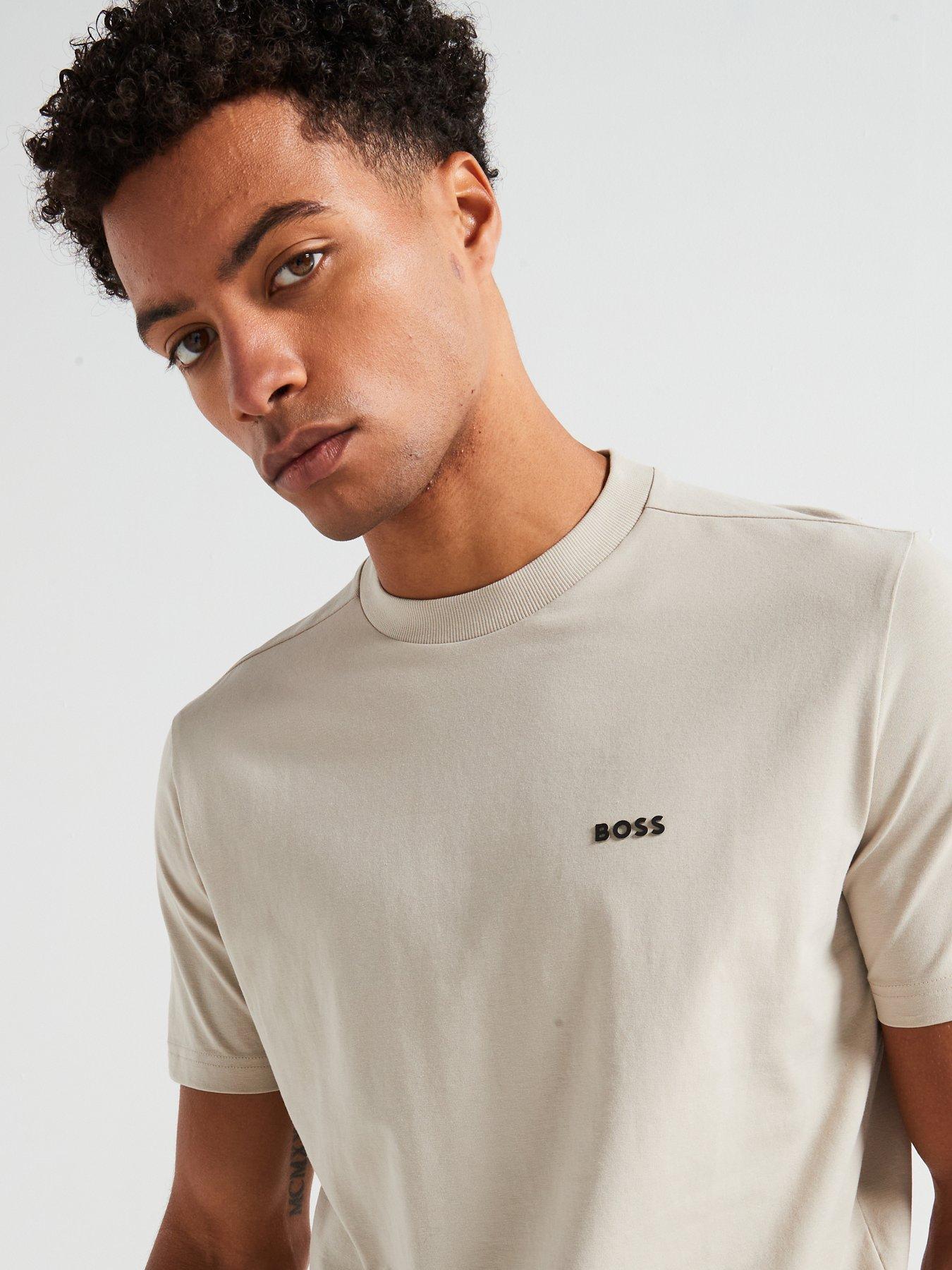 boss-boss-tee-regular-fit-t-shirt-beigeoutfit