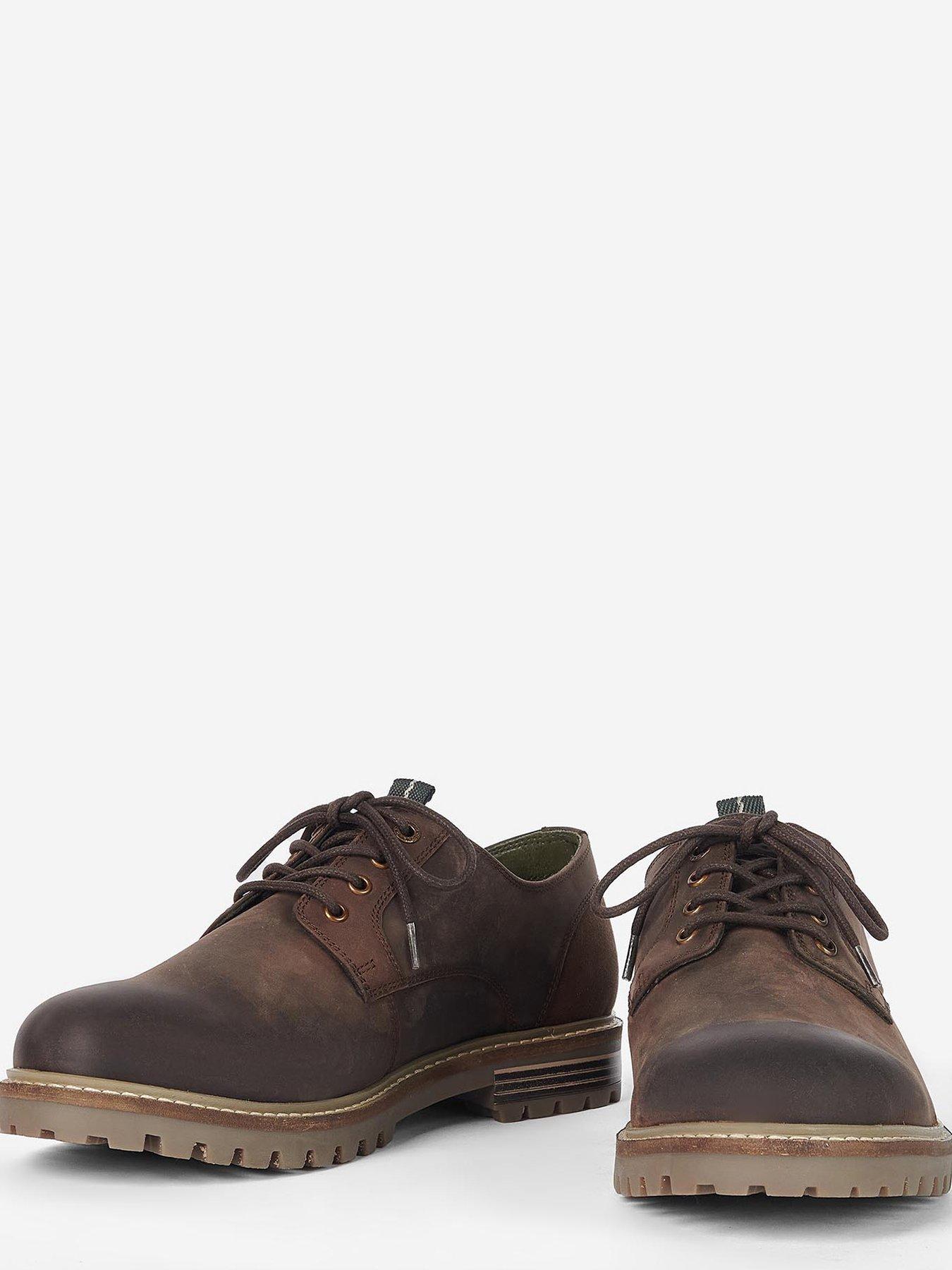 barbour-barbour-sandstone-leather-derby-shoes-dark-brownoutfit