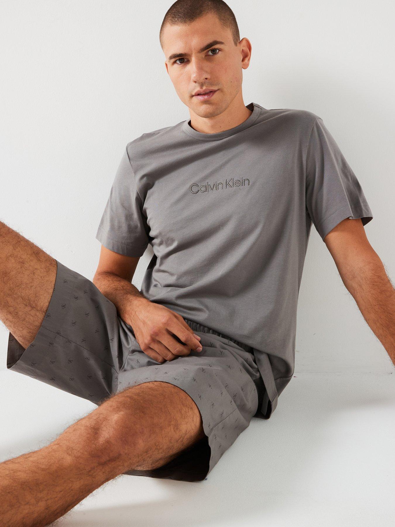 calvin-klein-calvin-klein-cotton-poplin-t-shirt-and-shorts-pyjama-set-greyoutfit