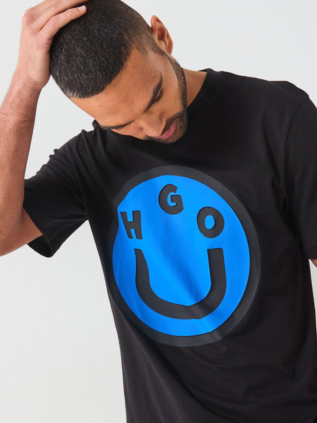 hugo-blue-nimper-regular-fit-large-smiley-t-shirt-blackoutfit