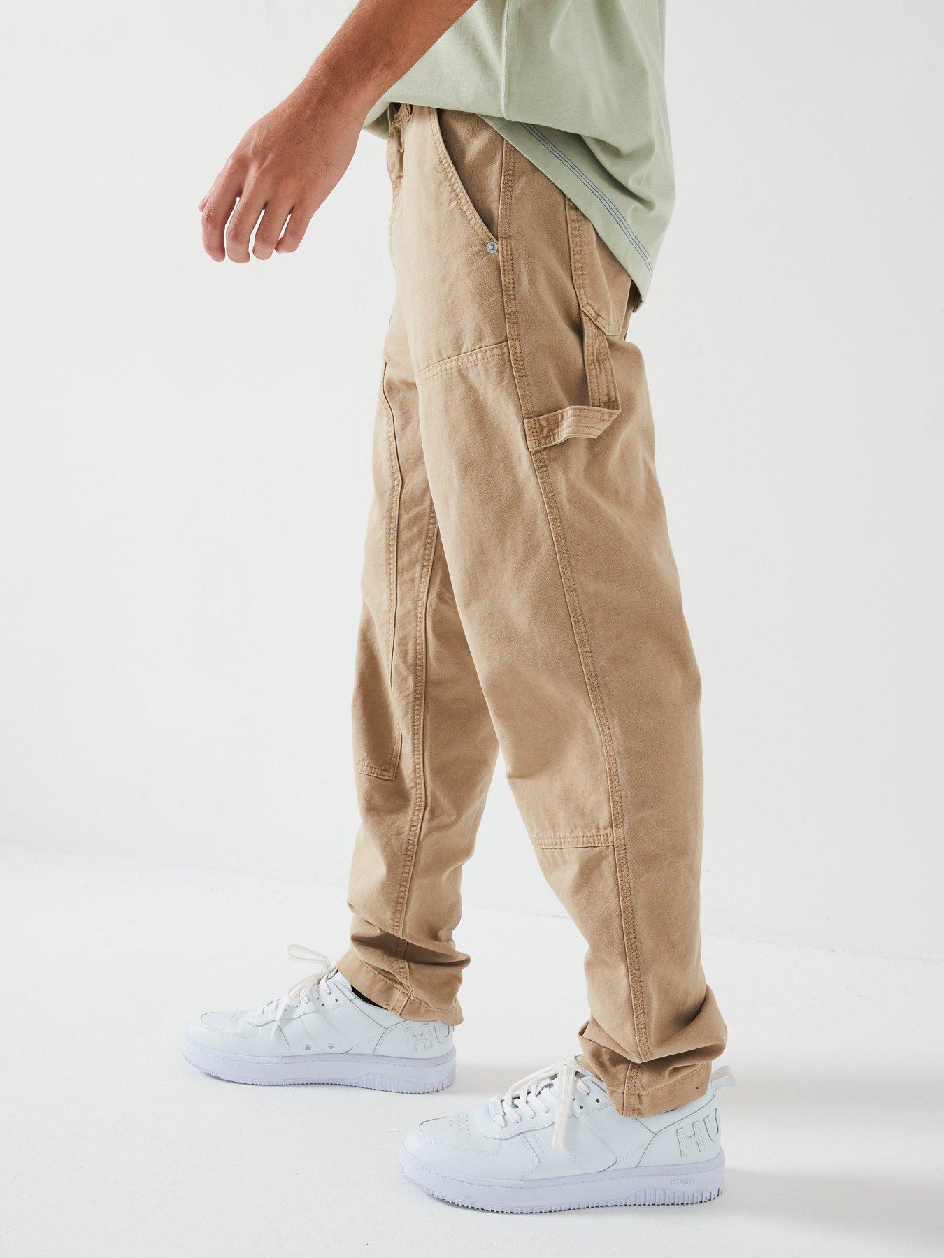 hugo-blue-gioro242d-tapered-fit-cargo-pants-dark-beigeoutfit